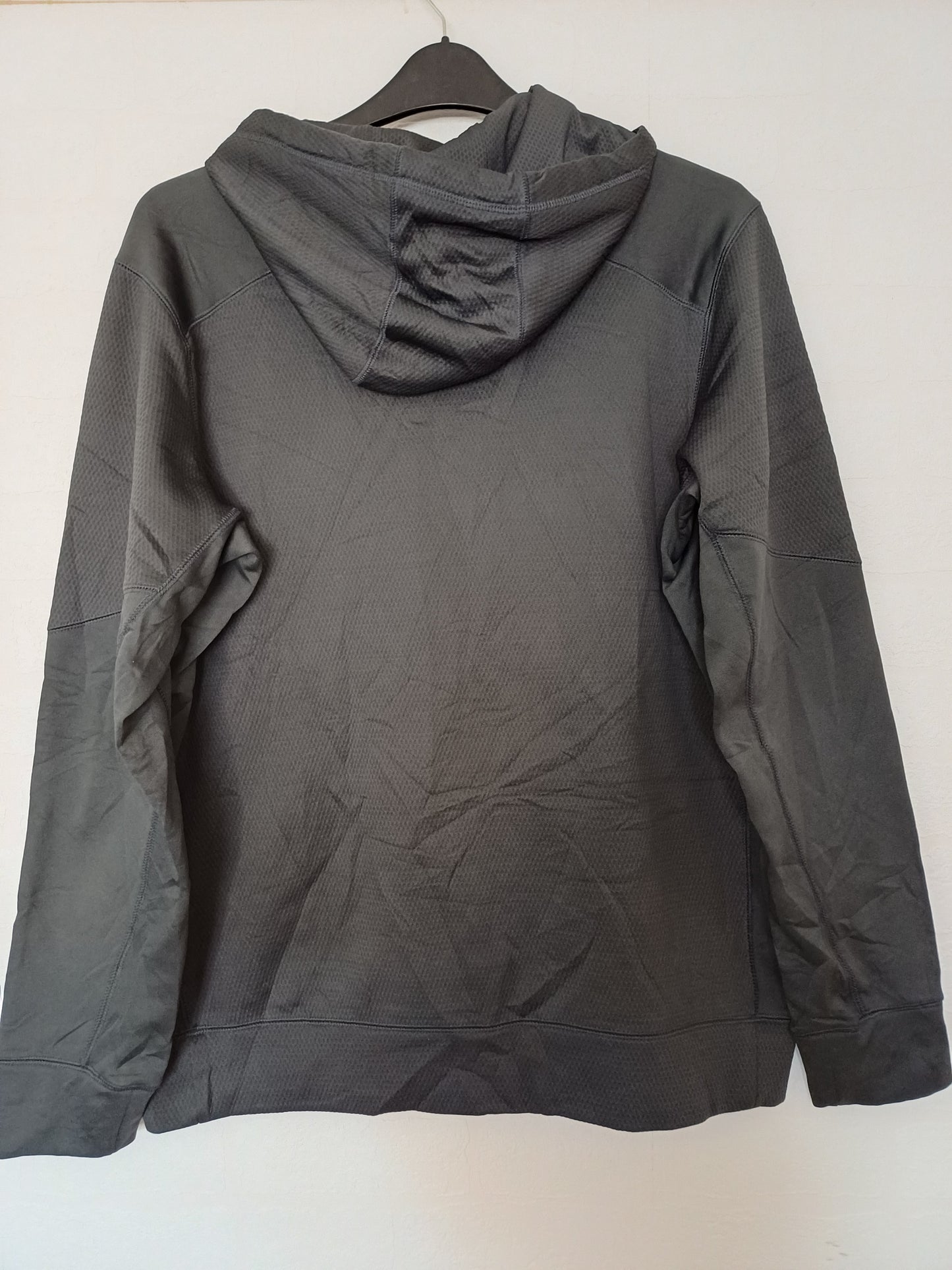Nike Black Baldwin Wallace Therma-Fit Top Large 23" PTP - Good Condition