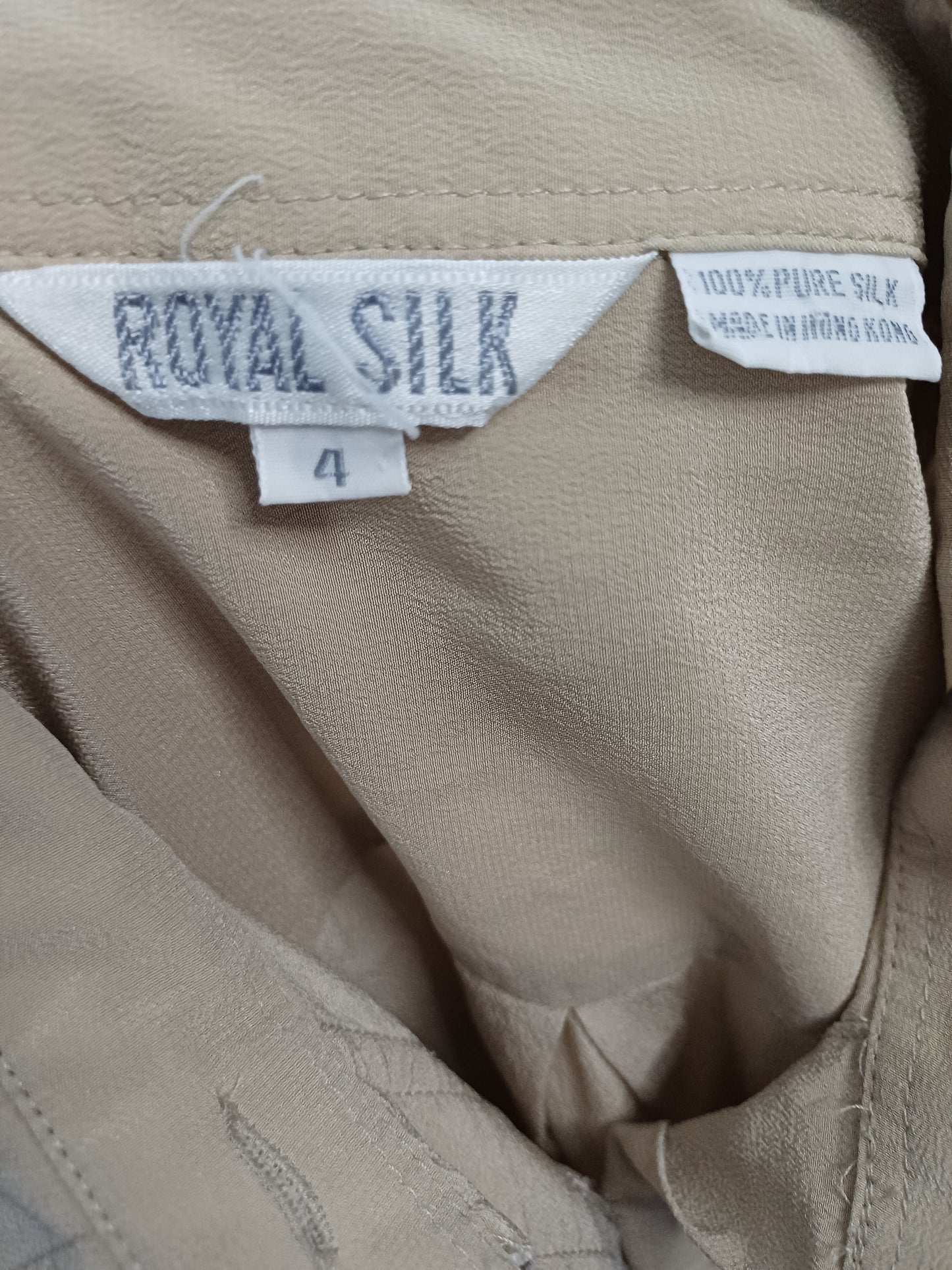 Royal Silk Vintage Beige/Tan Silk Blouse – US 4 / UK 8 (80s/90s) Made in Hong Kong