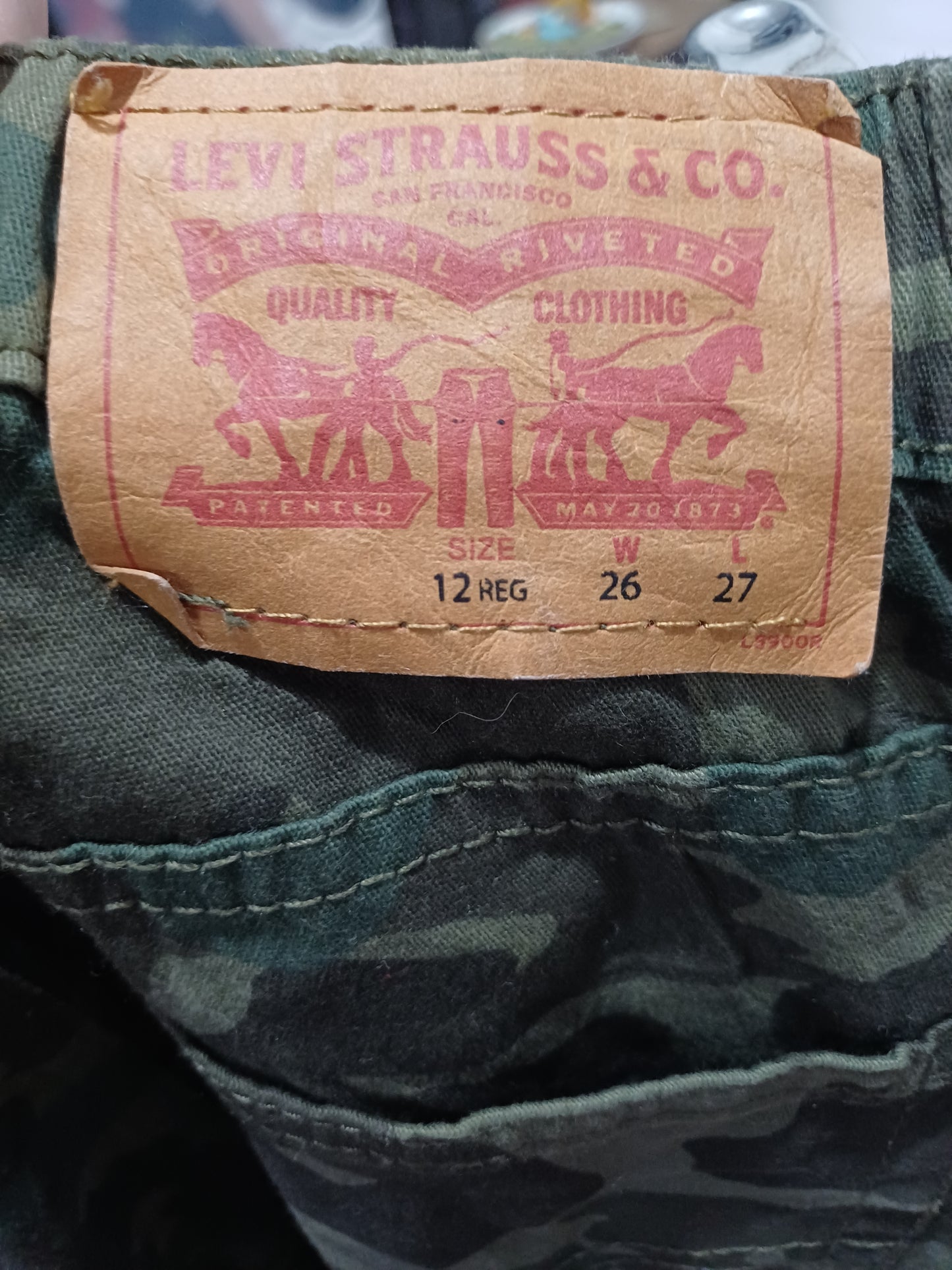 Levi's Women's Dark Green Camo Jogger Trousers W28 L25 - Very Good Condition