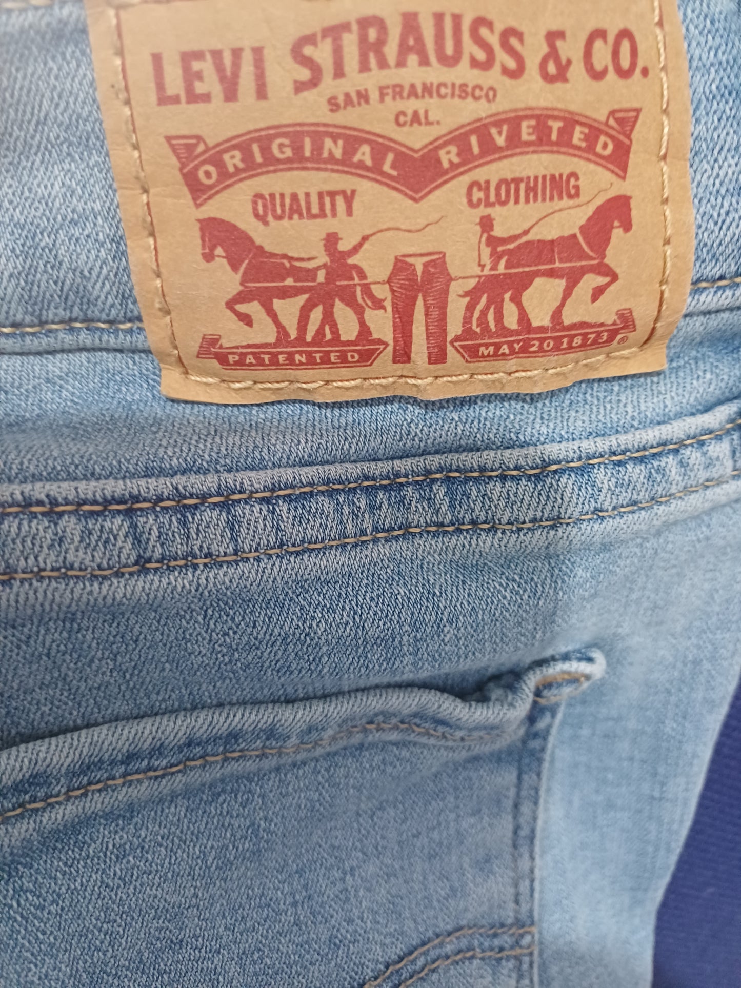 Levi's 311 Shaping Skinny Light Blue Wash Jeans W30 L30 - Very Good Condition