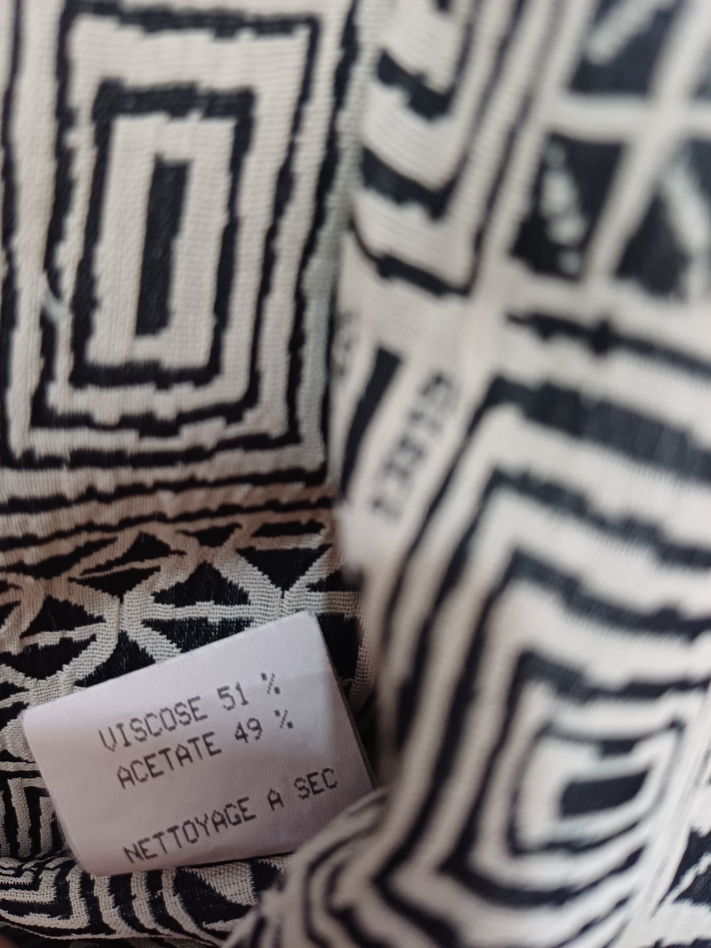 Rondissimo Black and Cream Geometric Pattern Oversized Blouse Jacket Top Size 16-18 22" PTP - Very Good Condition