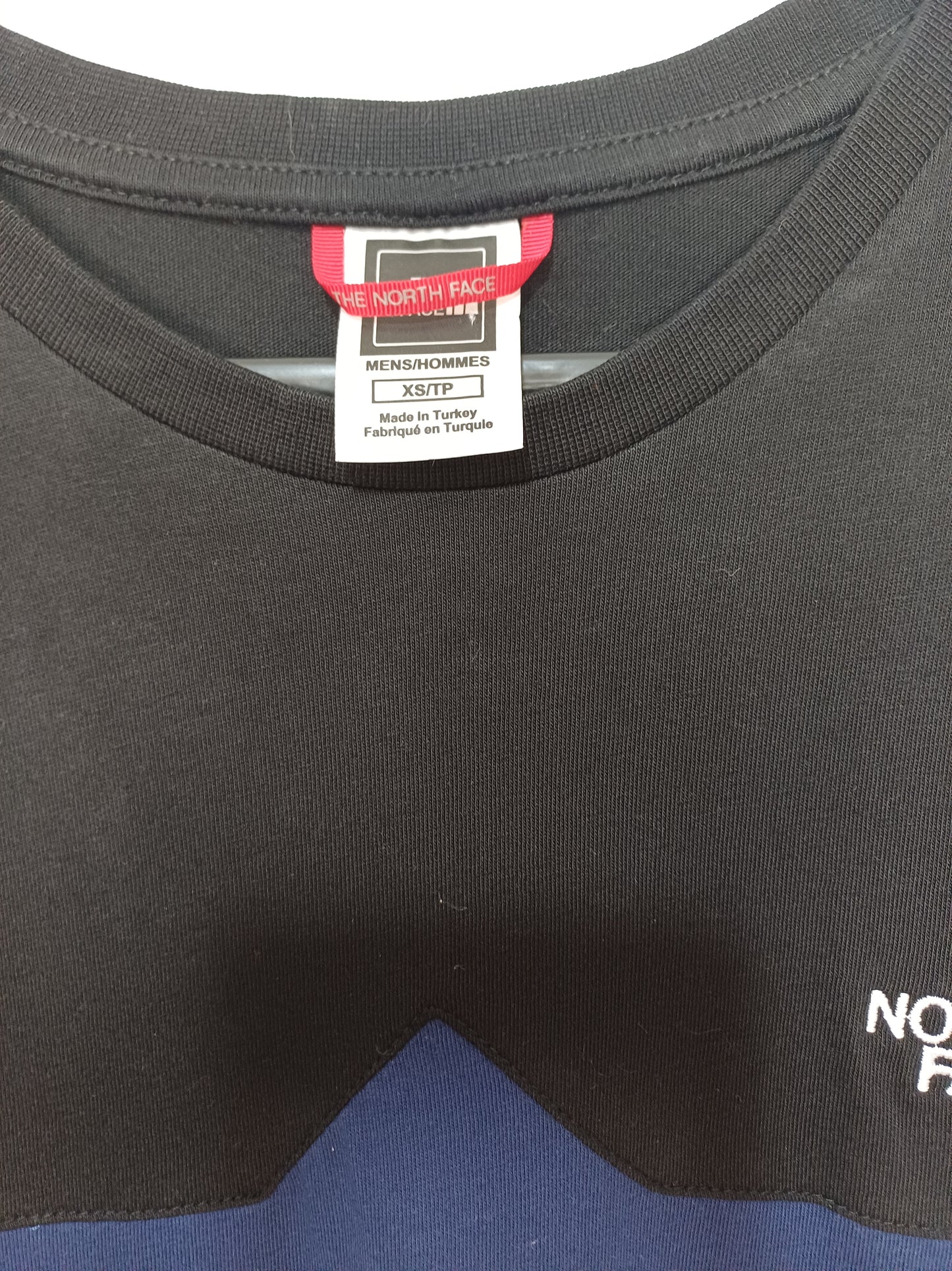 The North Face Blue and Black T-Shirt XS 17" PTP - Very Good Condition