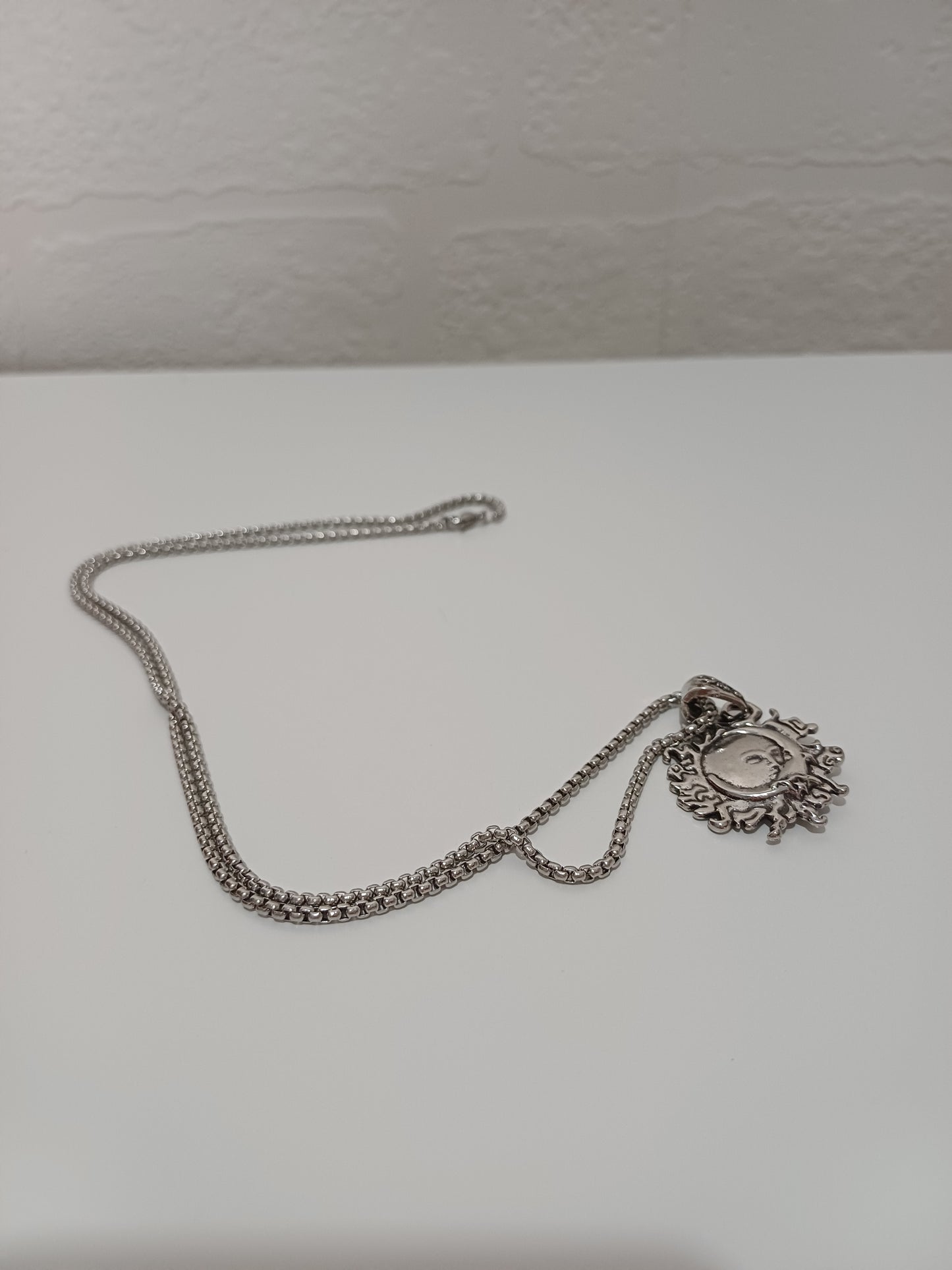 Silver Tone Sun and Moon Pendant Chain Necklace 30cm Gothic Boho - Like New Condition