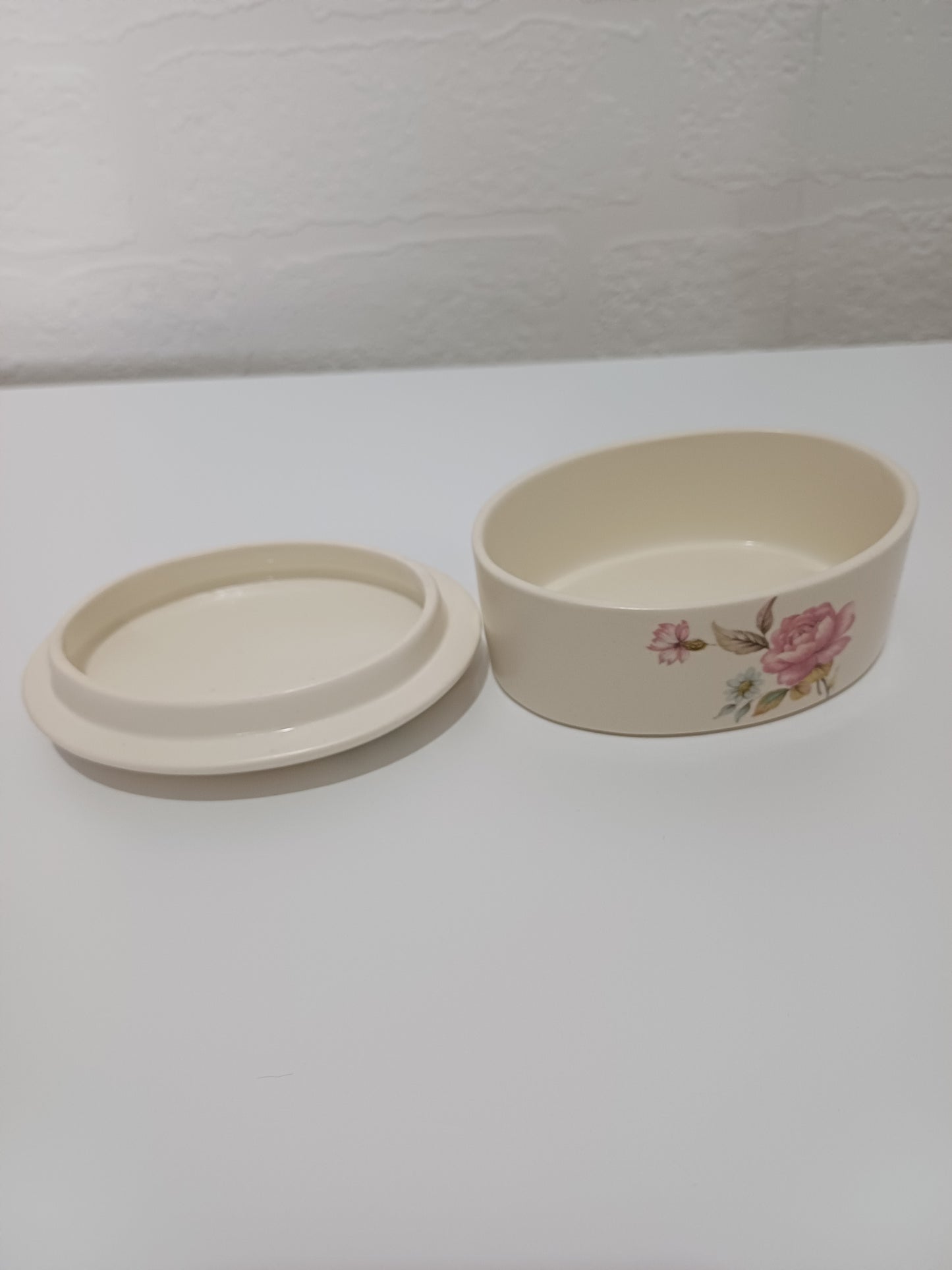 Purbeck Gifts Poole Dorset Vintage Style Floral Resin Trinket Box 9.5cm x 7cm - Very Good Condition