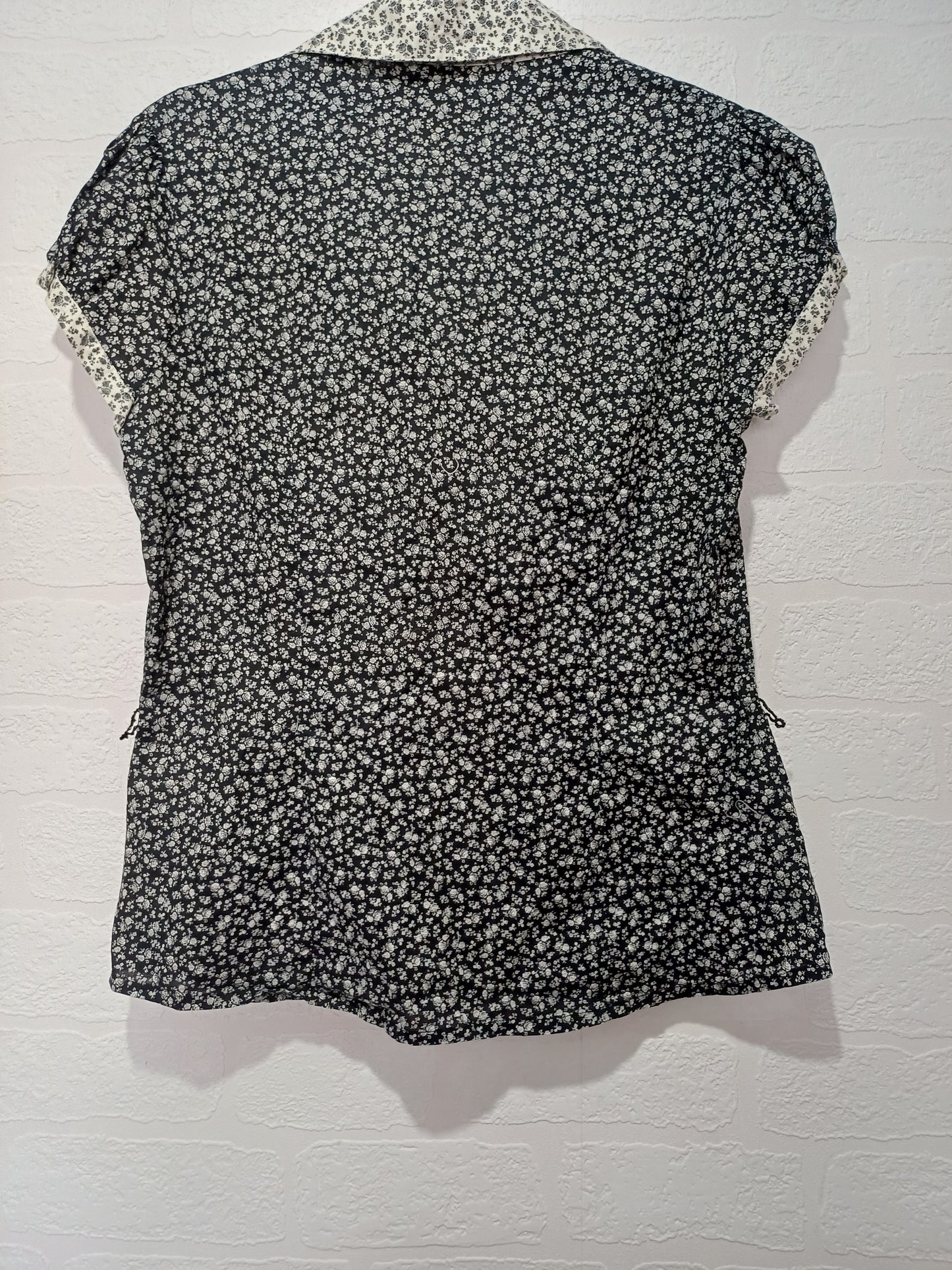 Kookai Black and White Floral Blouse Size 40 Approx. 17" PTP - Very Good Condition