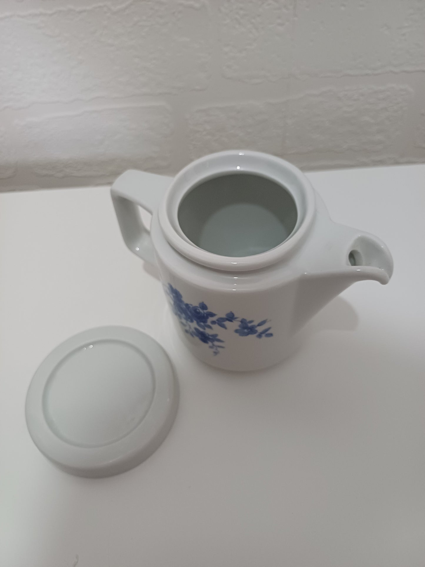 Lidded Milk Jug Jlmenau Rose Republic GDR East German Porcelain Blue Floral Pattern Dishwasher Safe - Very Good Vintage Condition