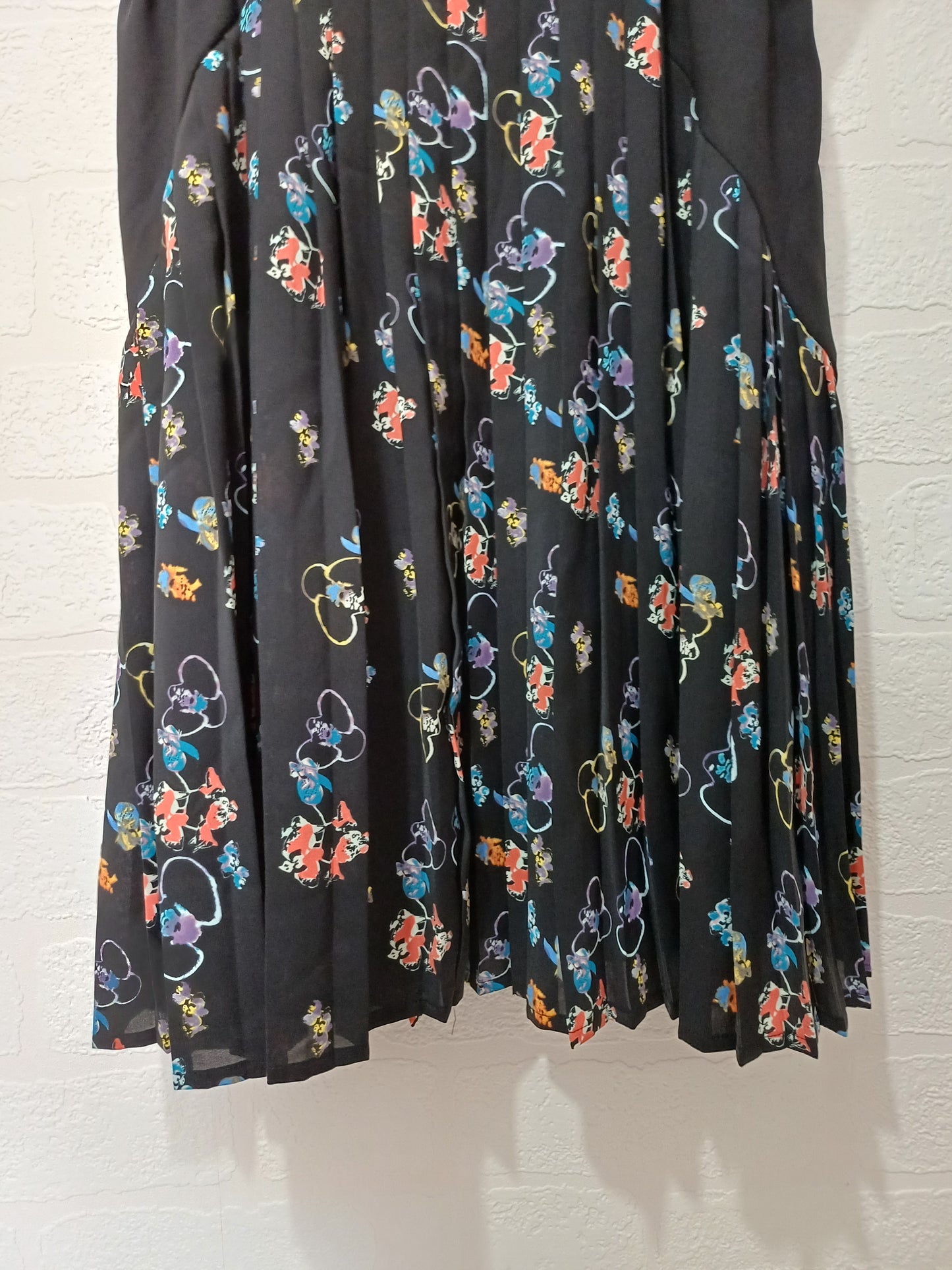 Women's Midi Dress Rebecca Minkoff Black Floral Sleeveless Elasticated Waist Size 2 (UK 6-8) Approx. 36" Length - Very Good Condition