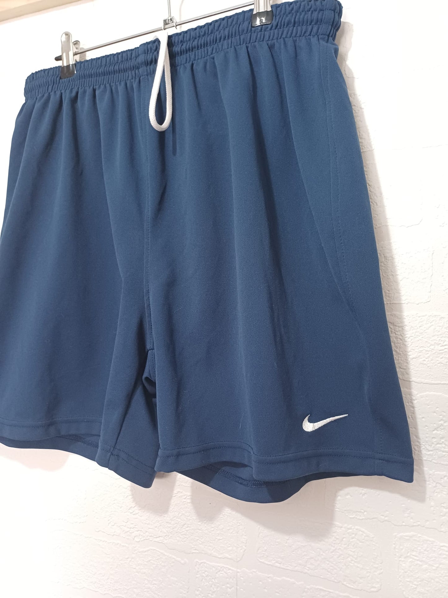 Men's Sports Shorts Nike Navy Blue Lightweight XL Approx. 32" Waist - Very Good Condition