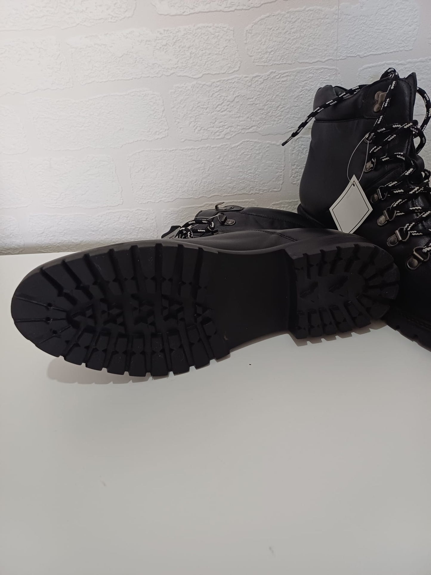 Women's Ankle Boots JD Williams Black Lace Up Real Leather UK 9 - New With Tags