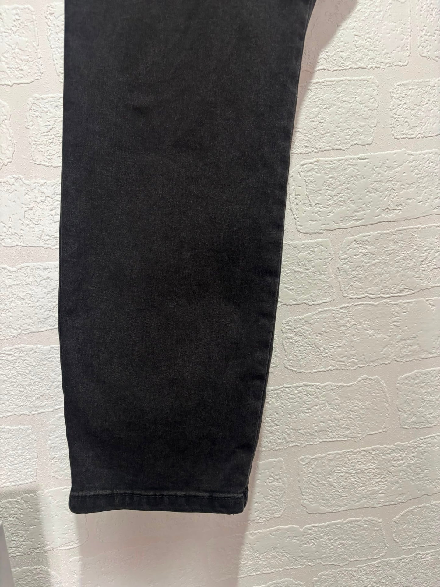 Women's Jeans GAP Black Straight Approx. 46" Stretched Waist 29" Inside Leg - Very Good Condition