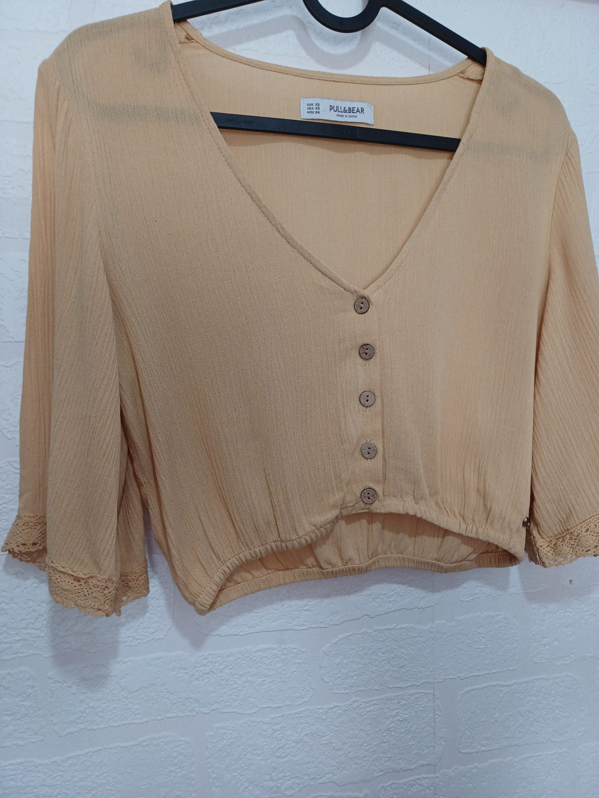 Women's Top Pull&Bear Beige Cropped Button Blouse Lace-Trim 3/4 Sleeve Size XS