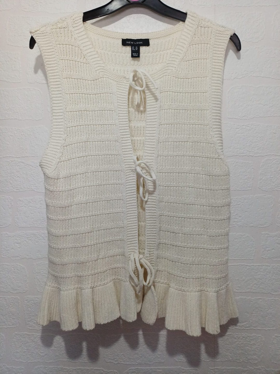 Women's Vest/Cardigan New Look Cream Knitted Textured Stripe Tie Front Ruffle Hem Size UK 14 Very Good Pre-Owned Condition