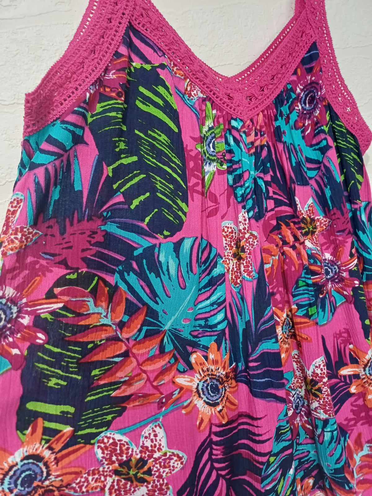 Women's Cami Vest Top George Pink Tropical Floral Print Crochet Trim Size 12 Very Good Condition