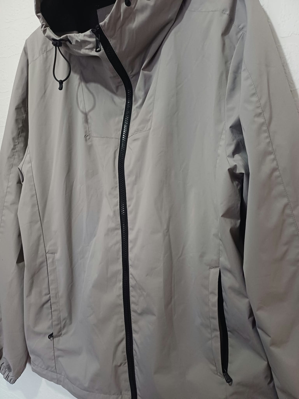 Unisex Jacket Tu Light Grey Stone Hooded Zip-Up Lightweight Windbreaker Tagged Men's Size S Very Good Condition
