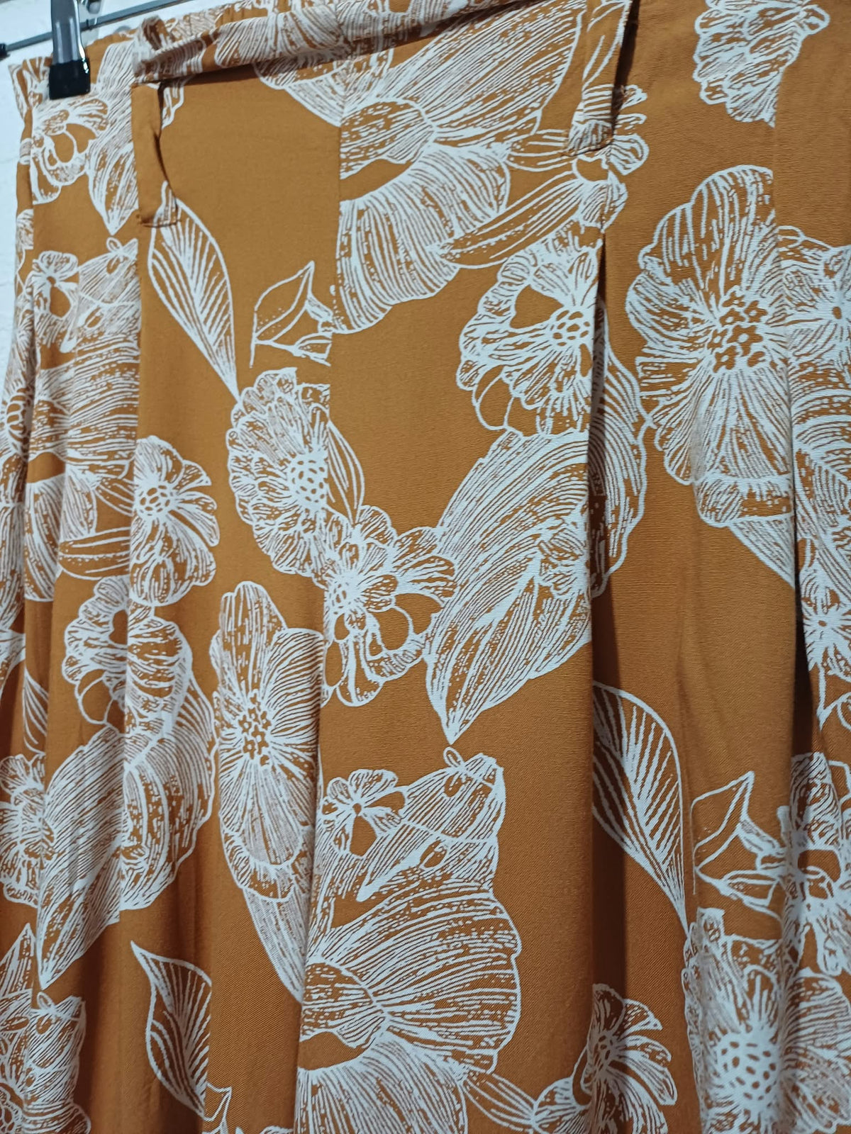Women's Culottes Primark Mustard Yellow & White Floral Wide Leg Size 8 Very Good Condition