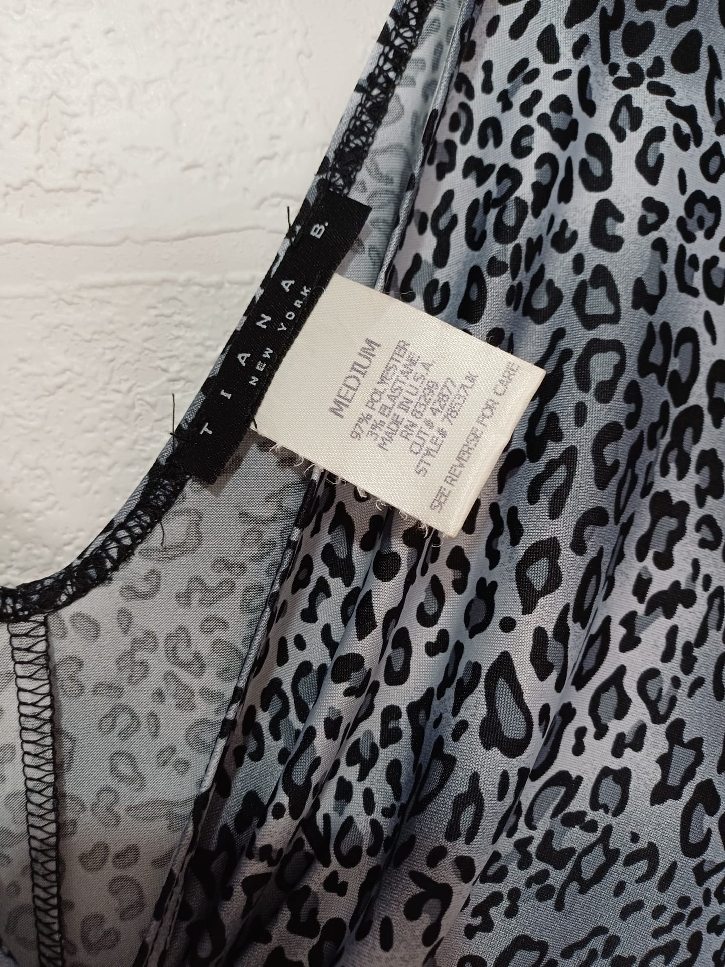 Women's Midi Dress Tiana B Black Grey Blue Purple Leopard Print Twist Front Cap Sleeve Size M/UK 12 Approx. 17" PTP 41" Length - Very Good Condition