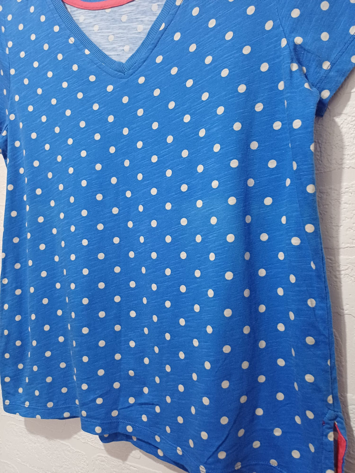Women's T-Shirt Joules Blue White Polka Dot V-Neck Short Sleeve Approx. UK 12/14 Very Good Condition