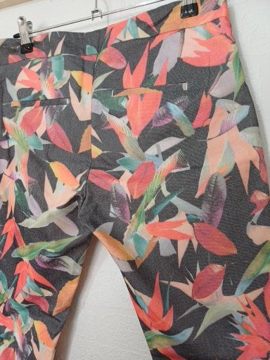 Women's Trousers Pakta Black Multi Floral Tropical Print Straight Leg Size S Approx. 31" W 26" L - Good Condition