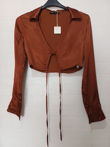 Women's Crop Top Pull&Bear Rust Satin Tie Front Long Sleeve Size S Approx. 17" PTP - BNWT
