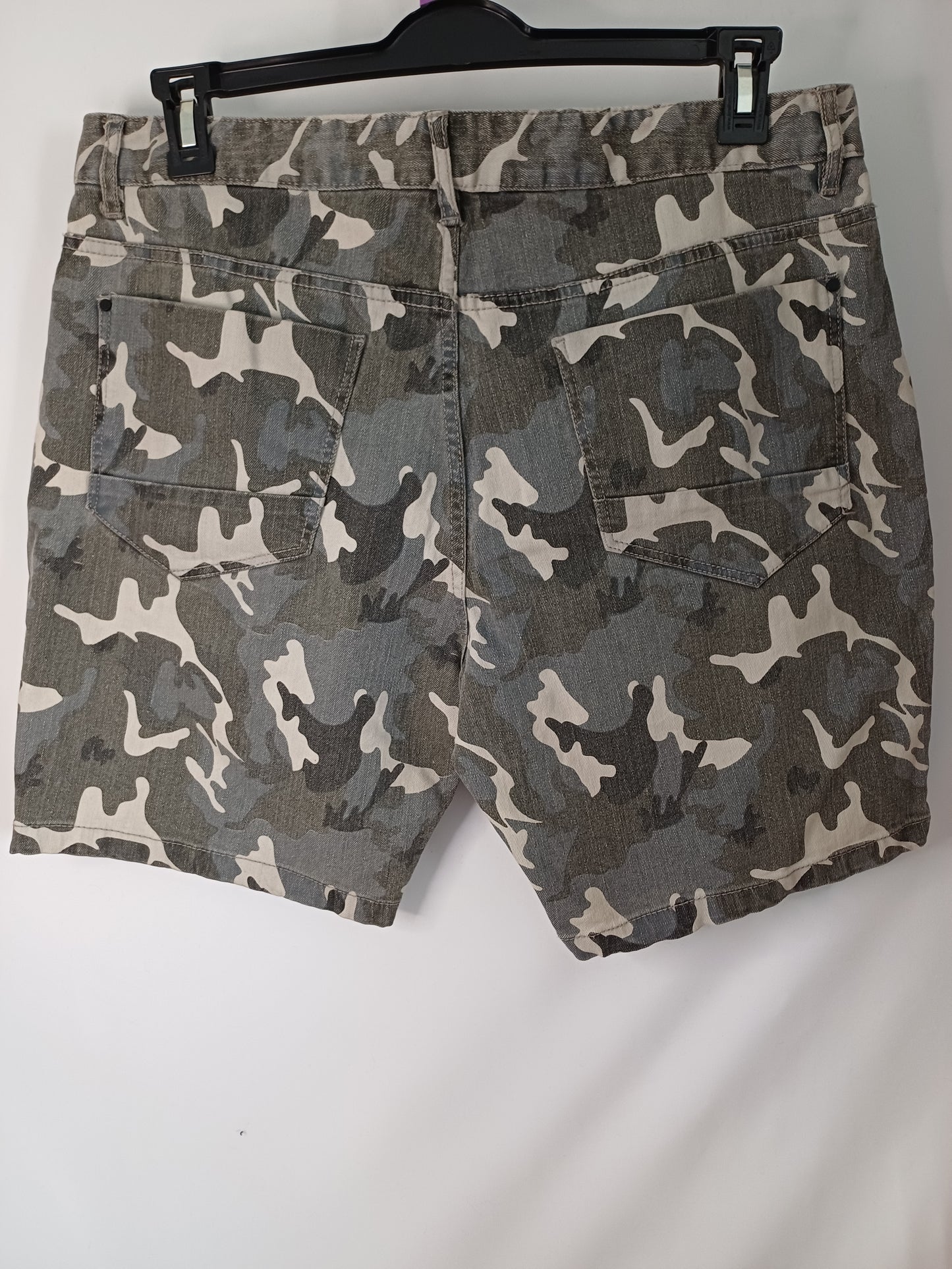 Pep & Co Camo Shorts W36 Long 18" PTP - Very Good Condition