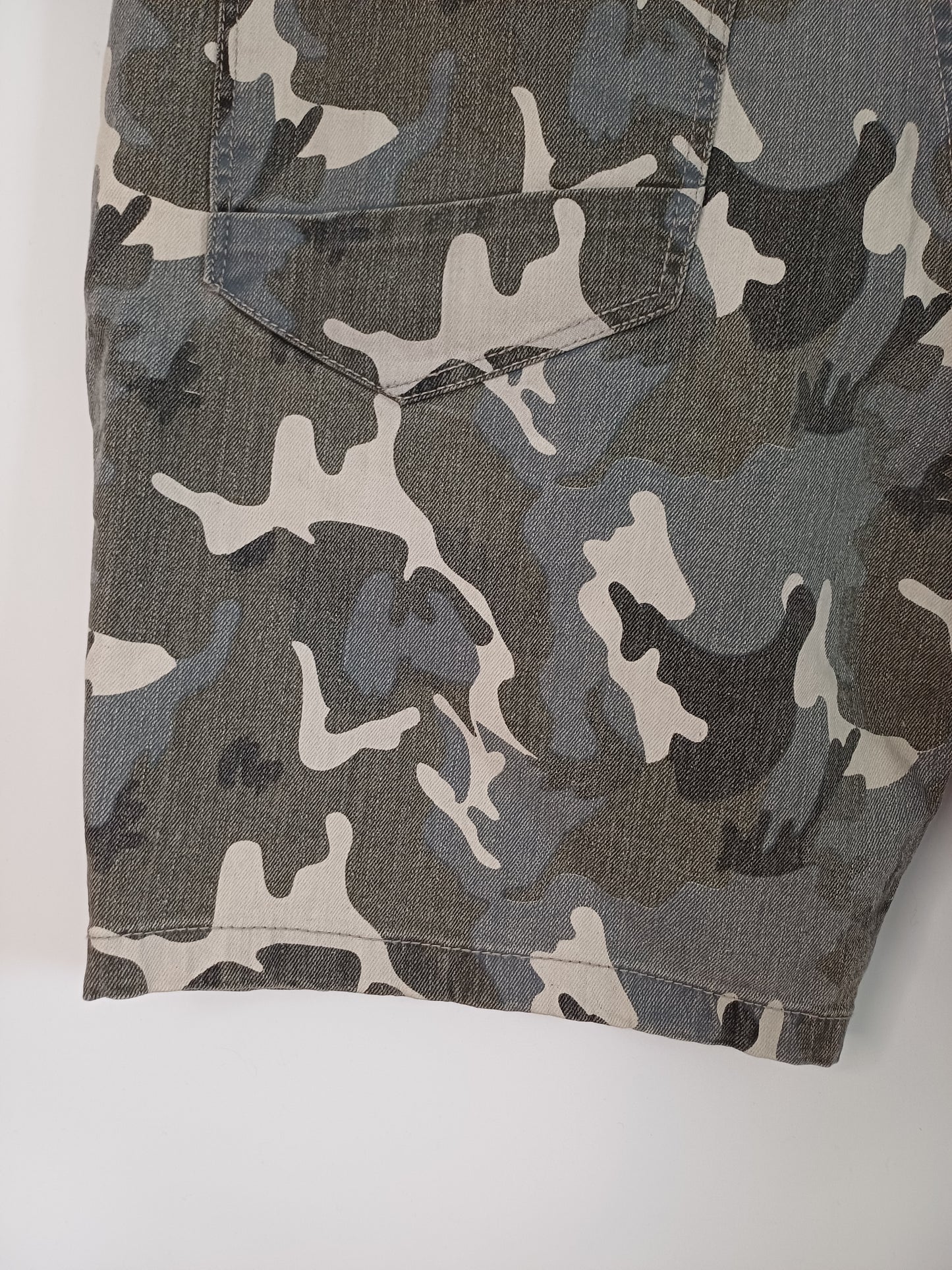 Pep & Co Camo Shorts W36 Long 18" PTP - Very Good Condition