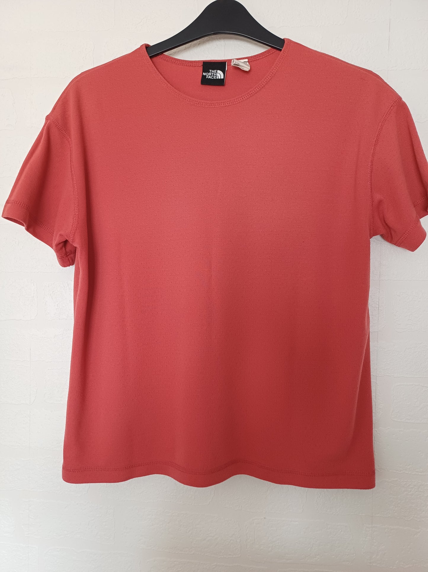 North Face Women's T-Shirt - Size M - Very Good Condition