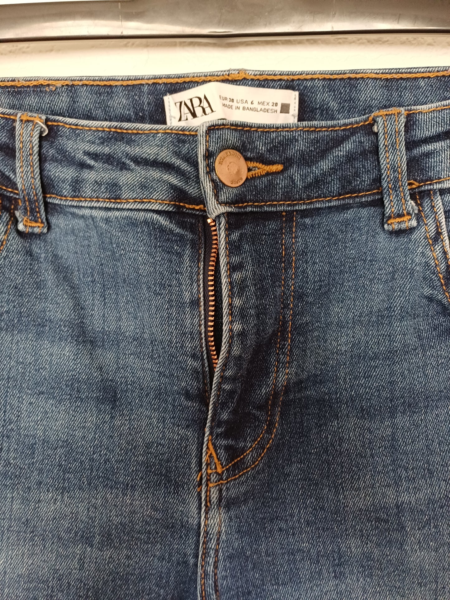 Zara Women's Skinny Jeans 30W 26L Size 10 Stretch Denim Mid-Rise - Good Condition