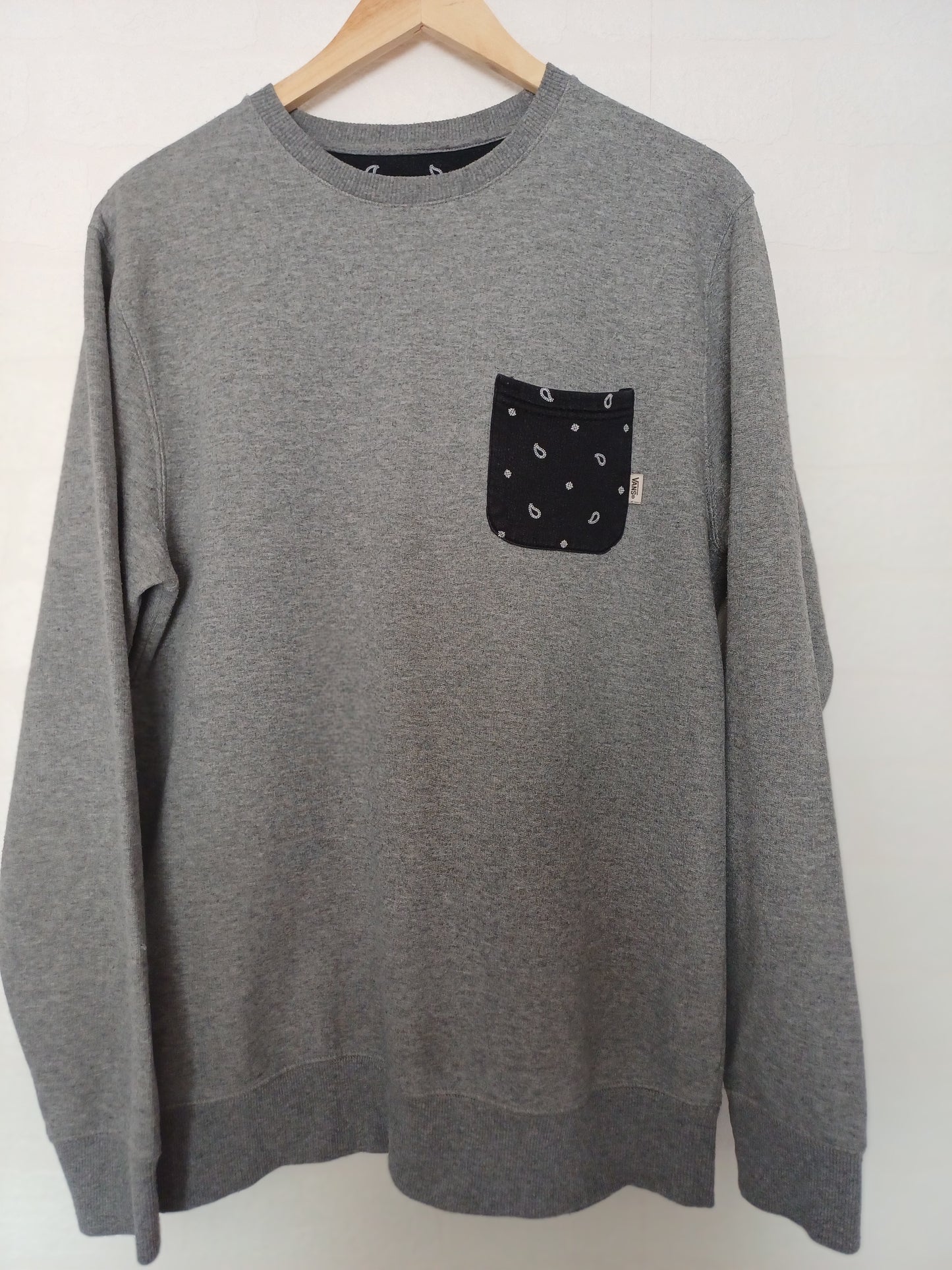 Vans Women's Grey & White Sweater - Size S - Very Good Condition