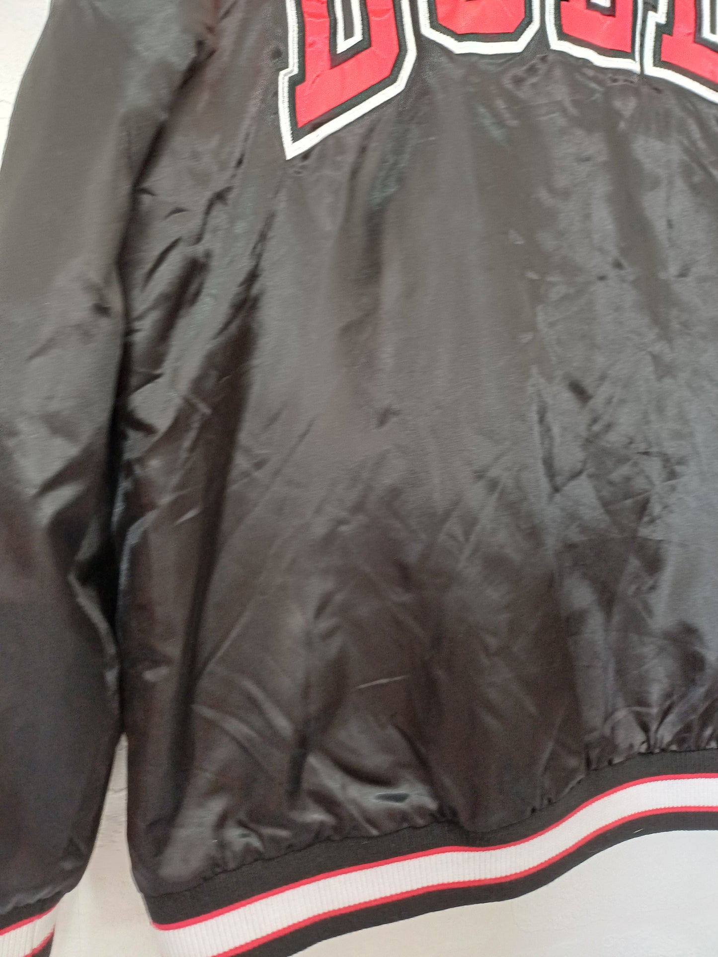 NBA Chicago Bulls Varsity Bomber Jacket – Size Small