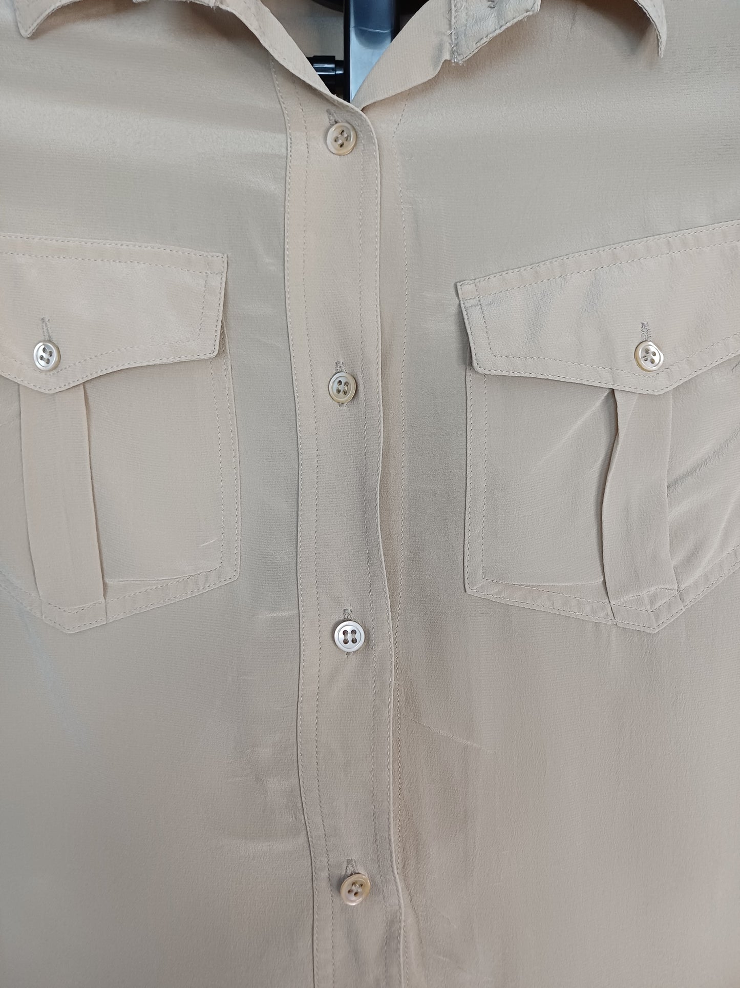Royal Silk Vintage Beige/Tan Silk Blouse – US 4 / UK 8 (80s/90s) Made in Hong Kong