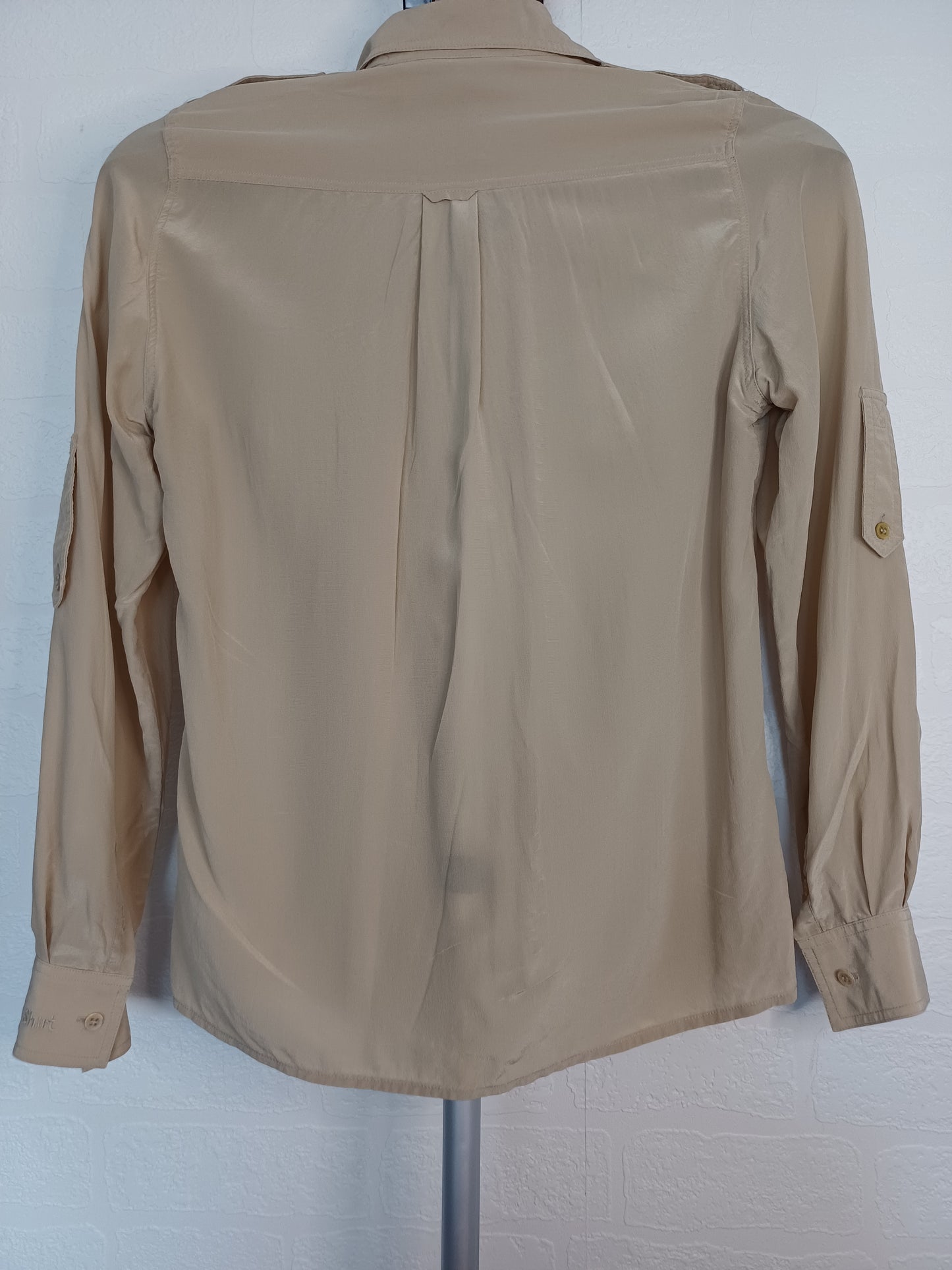 Royal Silk Vintage Beige/Tan Silk Blouse – US 4 / UK 8 (80s/90s) Made in Hong Kong