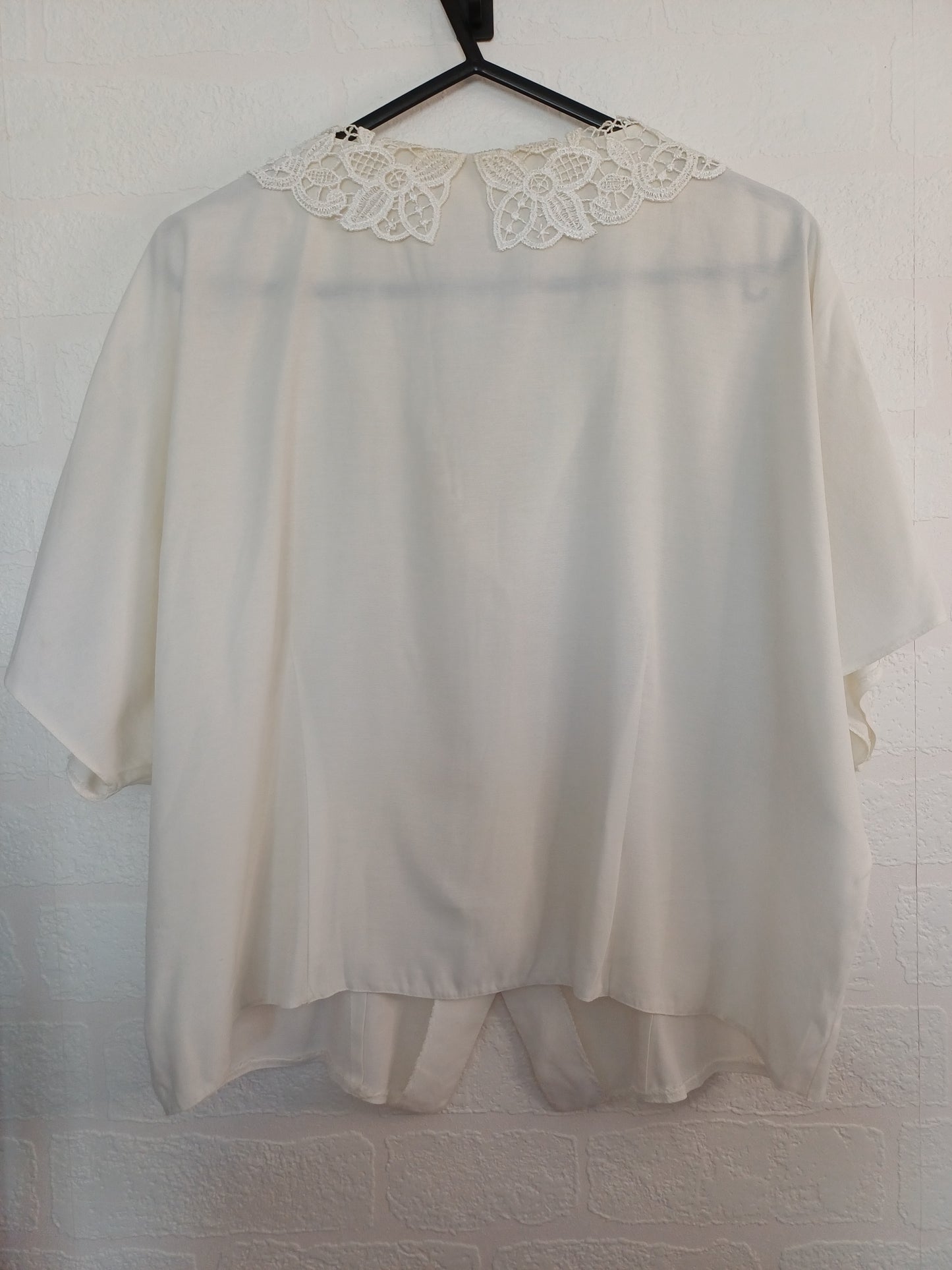Unbranded White Vintage Blouse with Netting Collar – EU 44 / UK 16