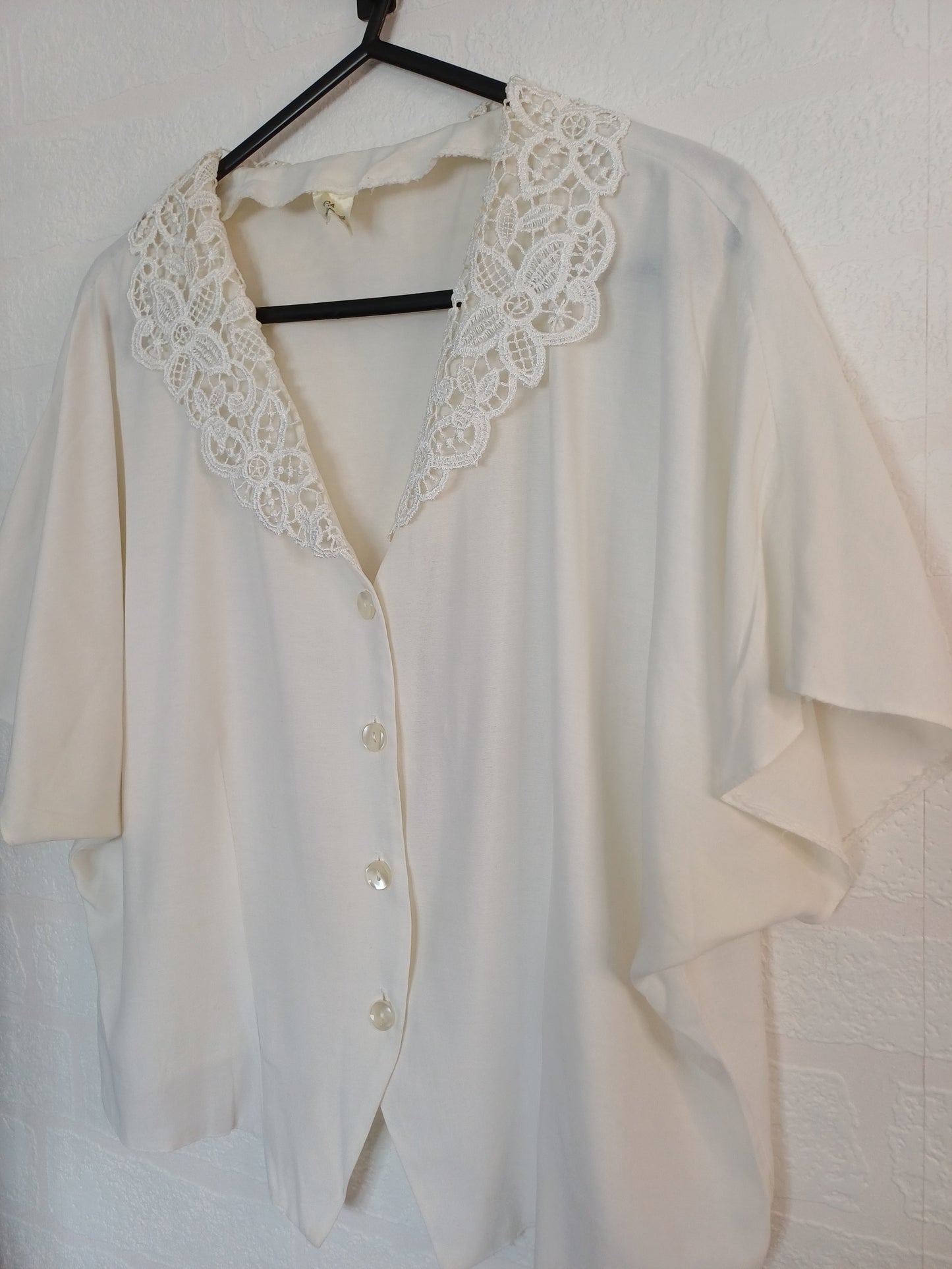 Unbranded White Vintage Blouse with Netting Collar – EU 44 / UK 16