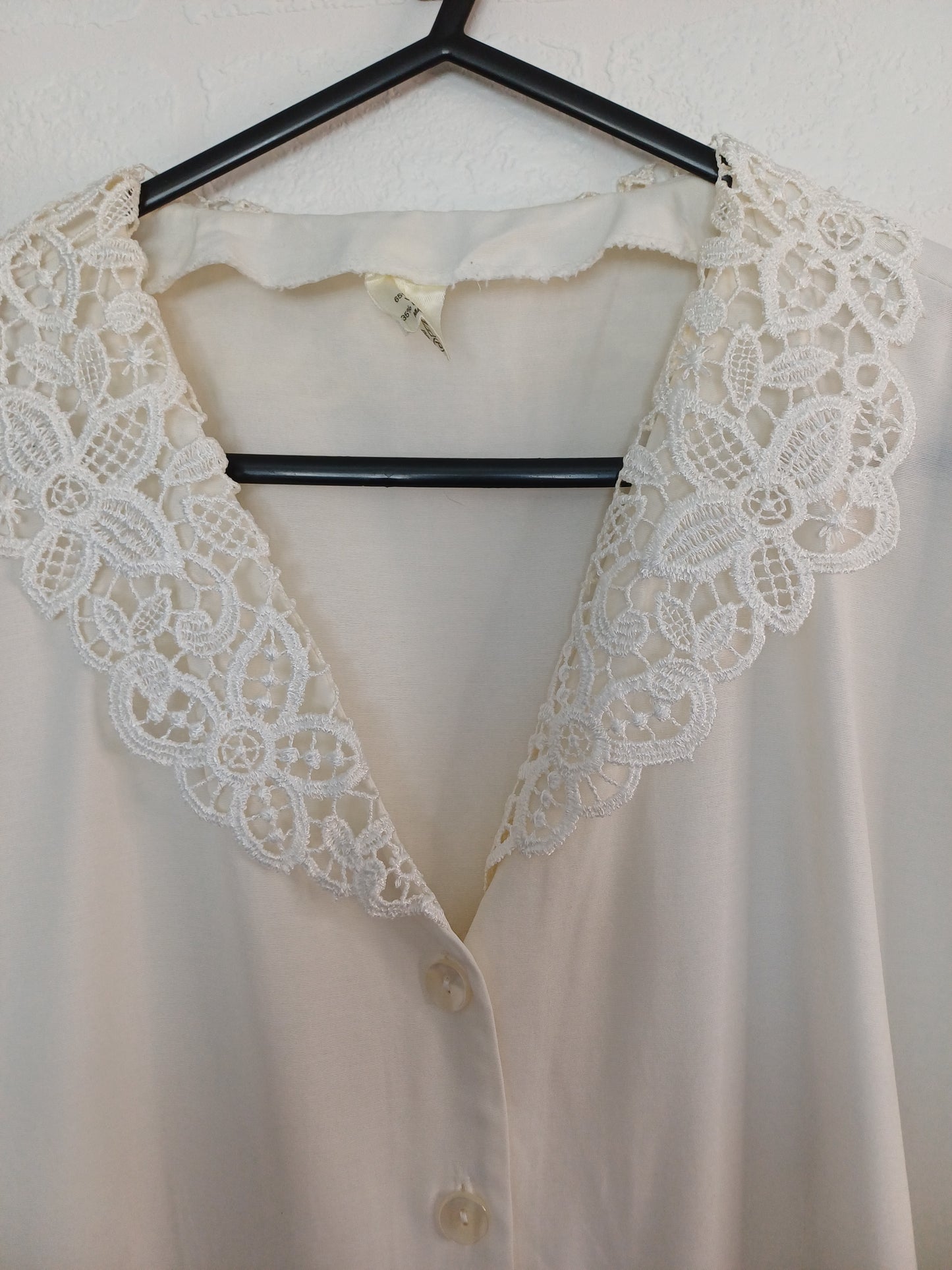 Unbranded White Vintage Blouse with Netting Collar – EU 44 / UK 16