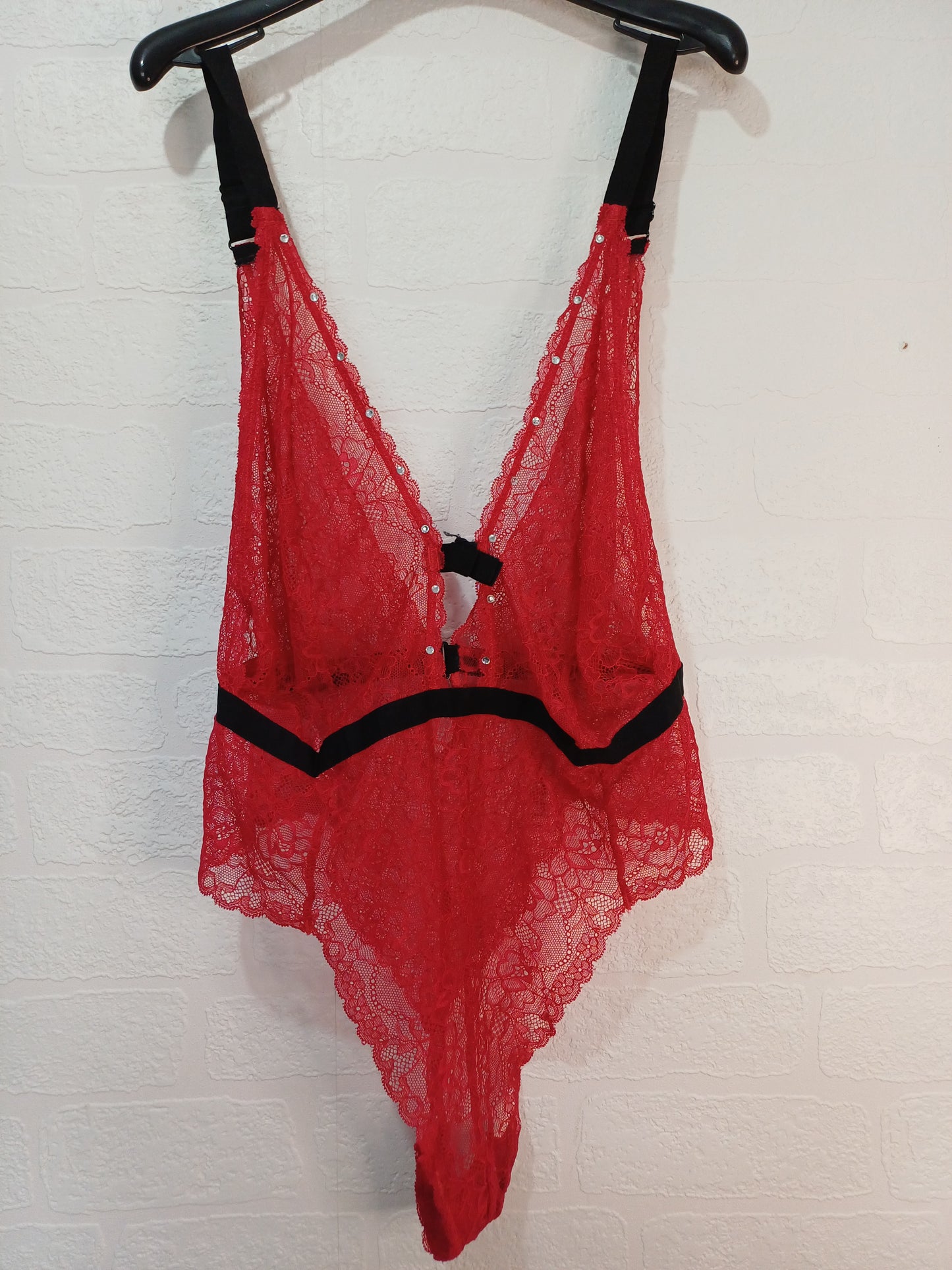 La Vie en Rose Red Lace Sheer Bodysuit M/L - Never Worn