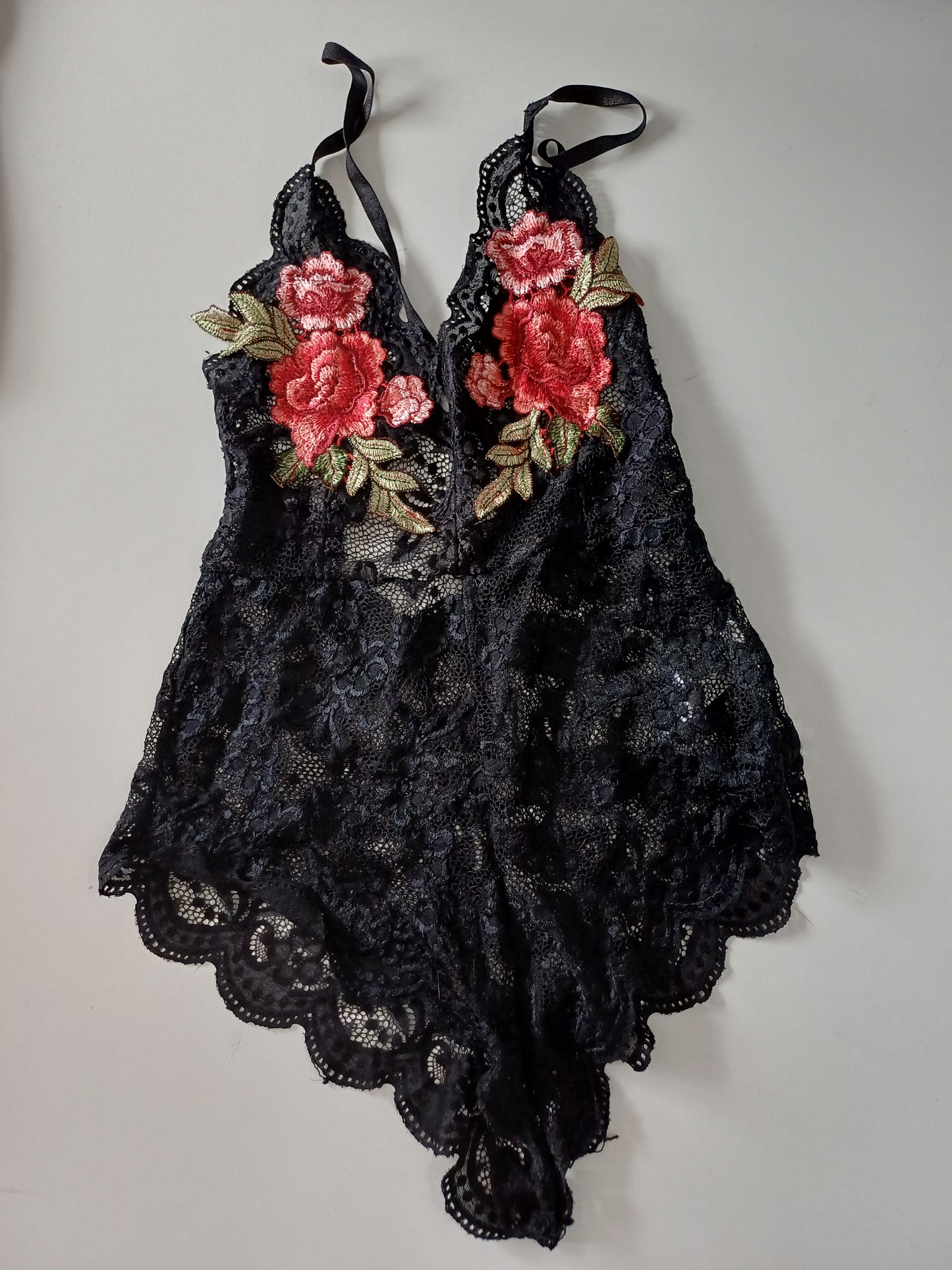 SHEIN Black Lace Red Floral Embroidered Sheer Bodysuit Small - Never Worn