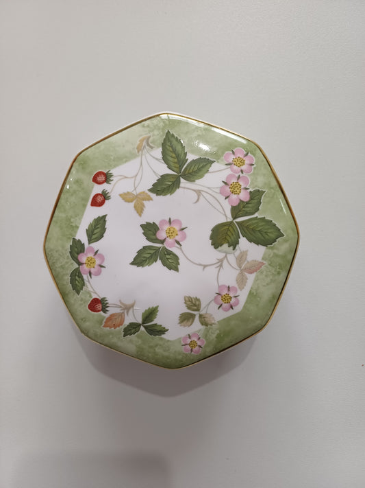 Wedgwood Wild Strawberry Bone China Trinket Box Made in England - Good Condition