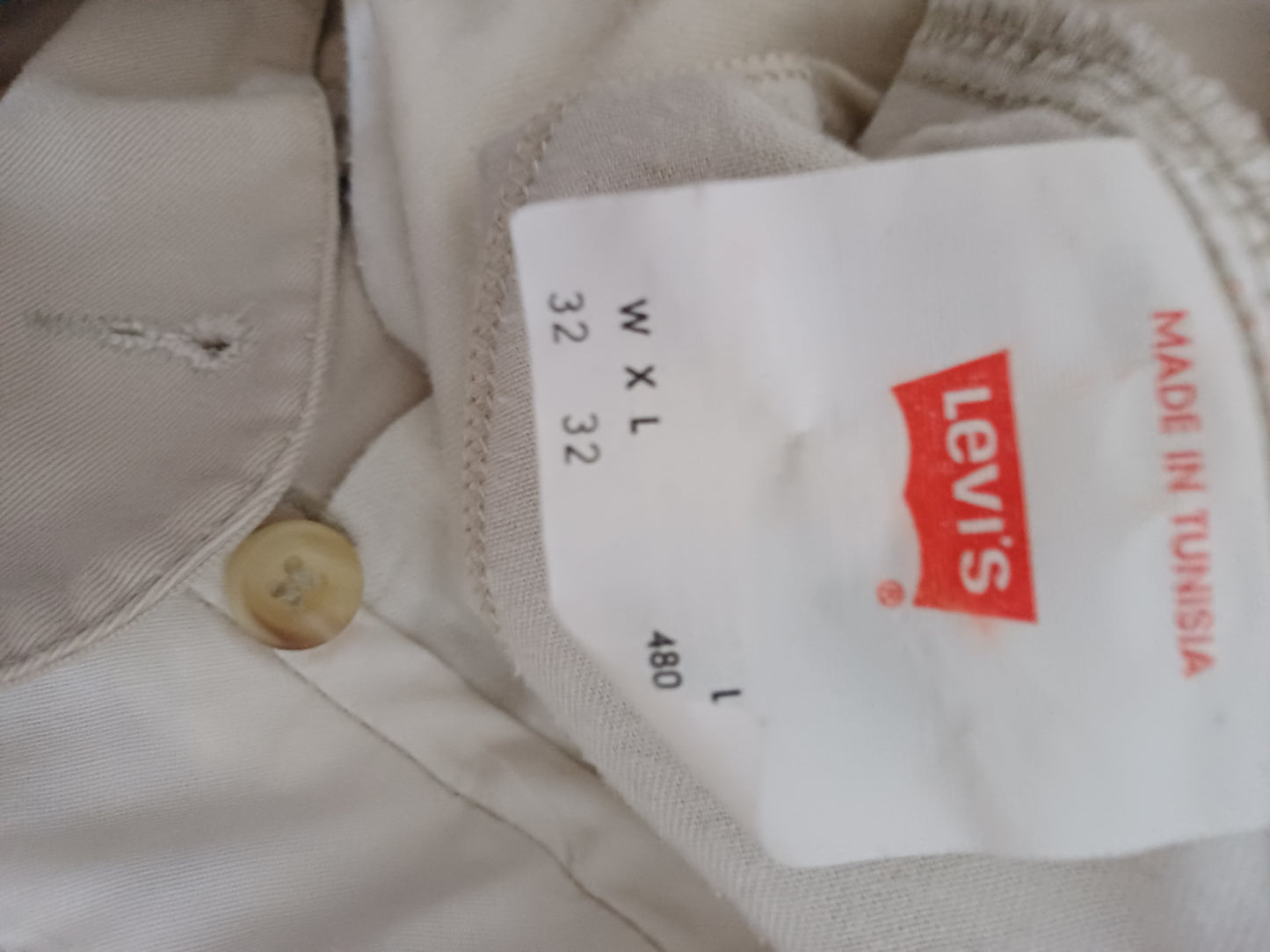 Levi's Light Beige Chinos Regular 32W 32L - Very Good Condition