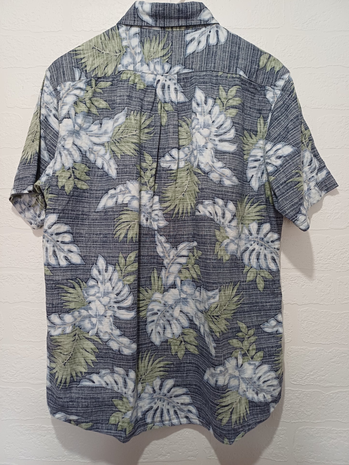 Eddie Bauer Hawaiian Shirt Blue Tropical Leaf S (Fits M) 20" PTP - Very Good Condition