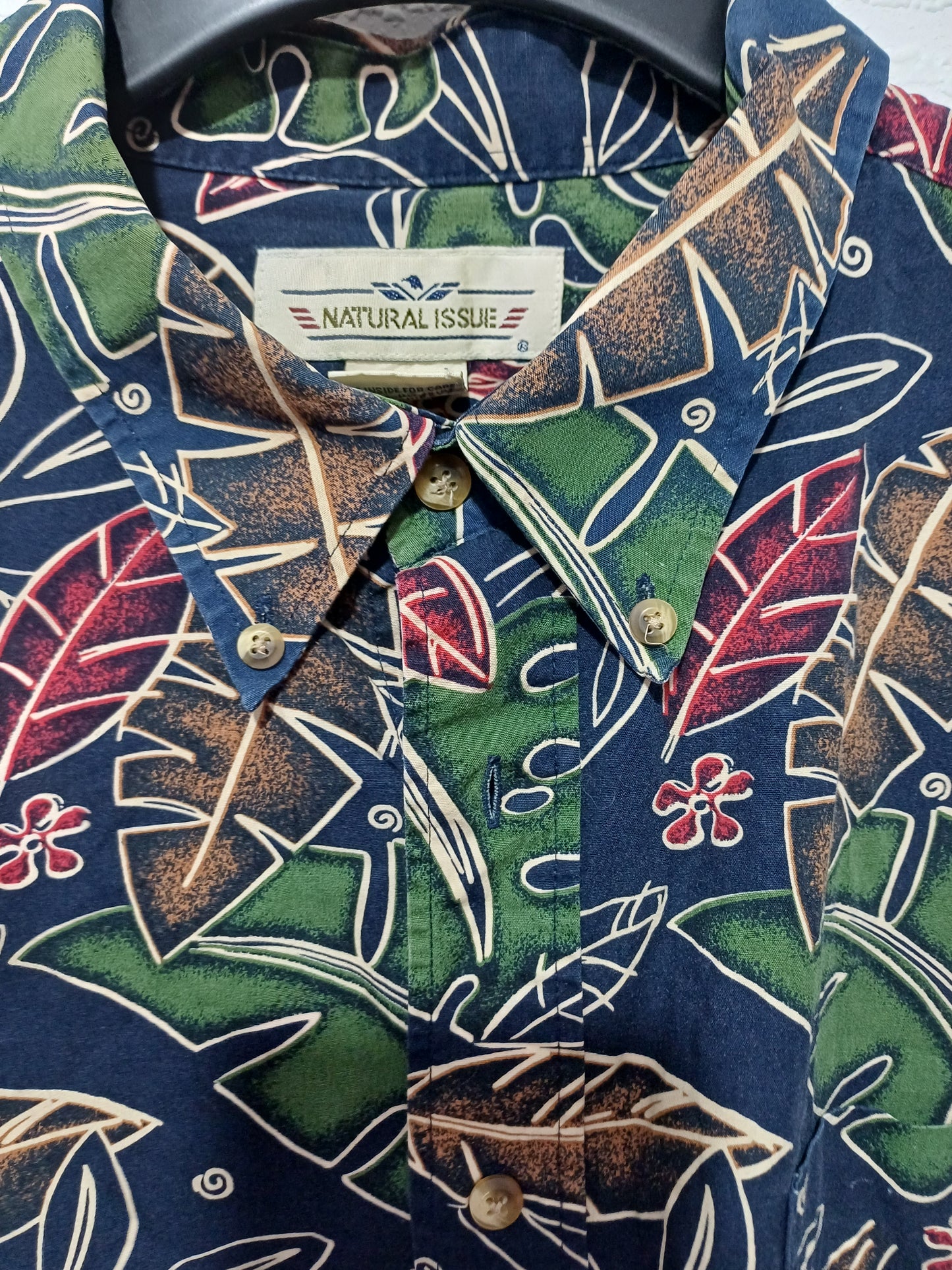 Natural Issue Hawaiian Shirt Navy Blue Floral XL 28" PTP - Very Good Condition
