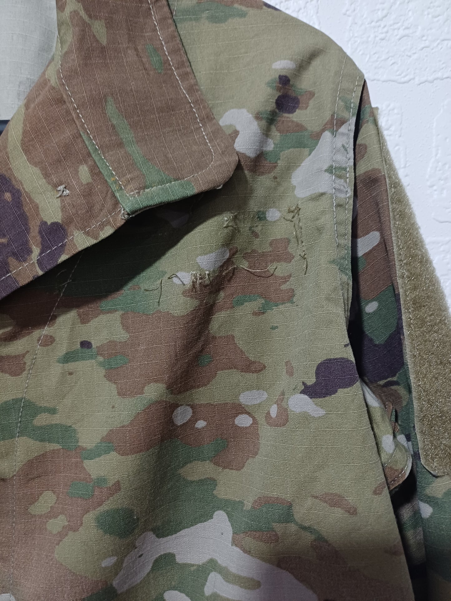 Military Multicam Combat Shirt XS (Fits S) 20" PTP - Good Condition