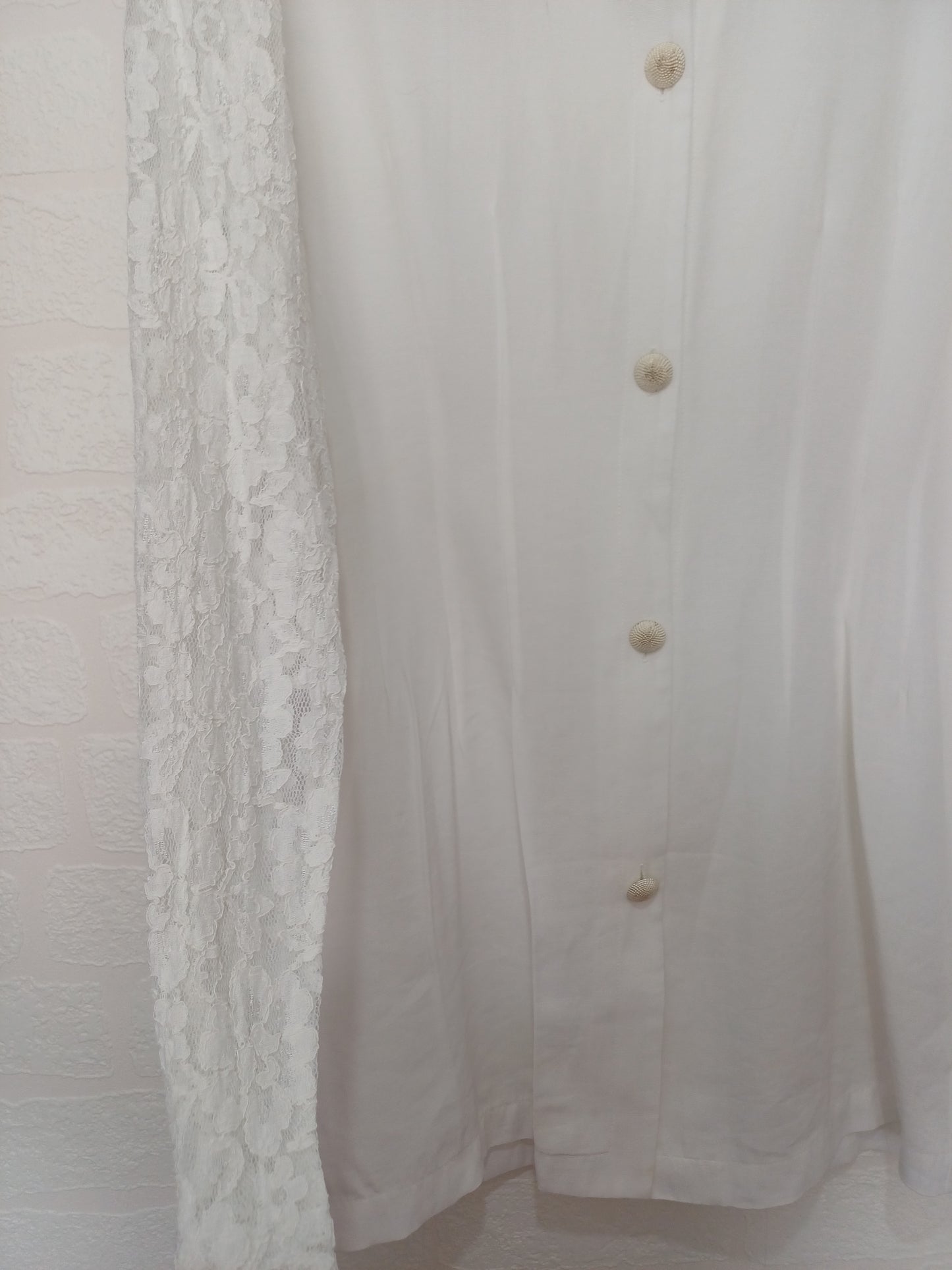 Skyline White Longline Lace Sleeve Blouse Medium 19" PTP - Good Condition