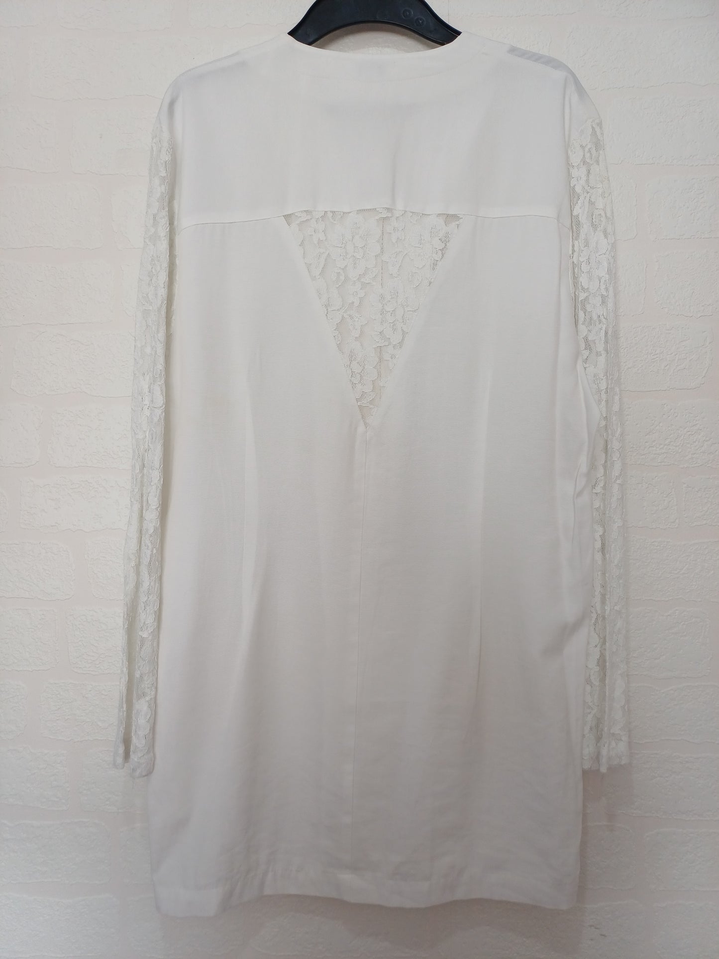 Skyline White Longline Lace Sleeve Blouse Medium 19" PTP - Good Condition