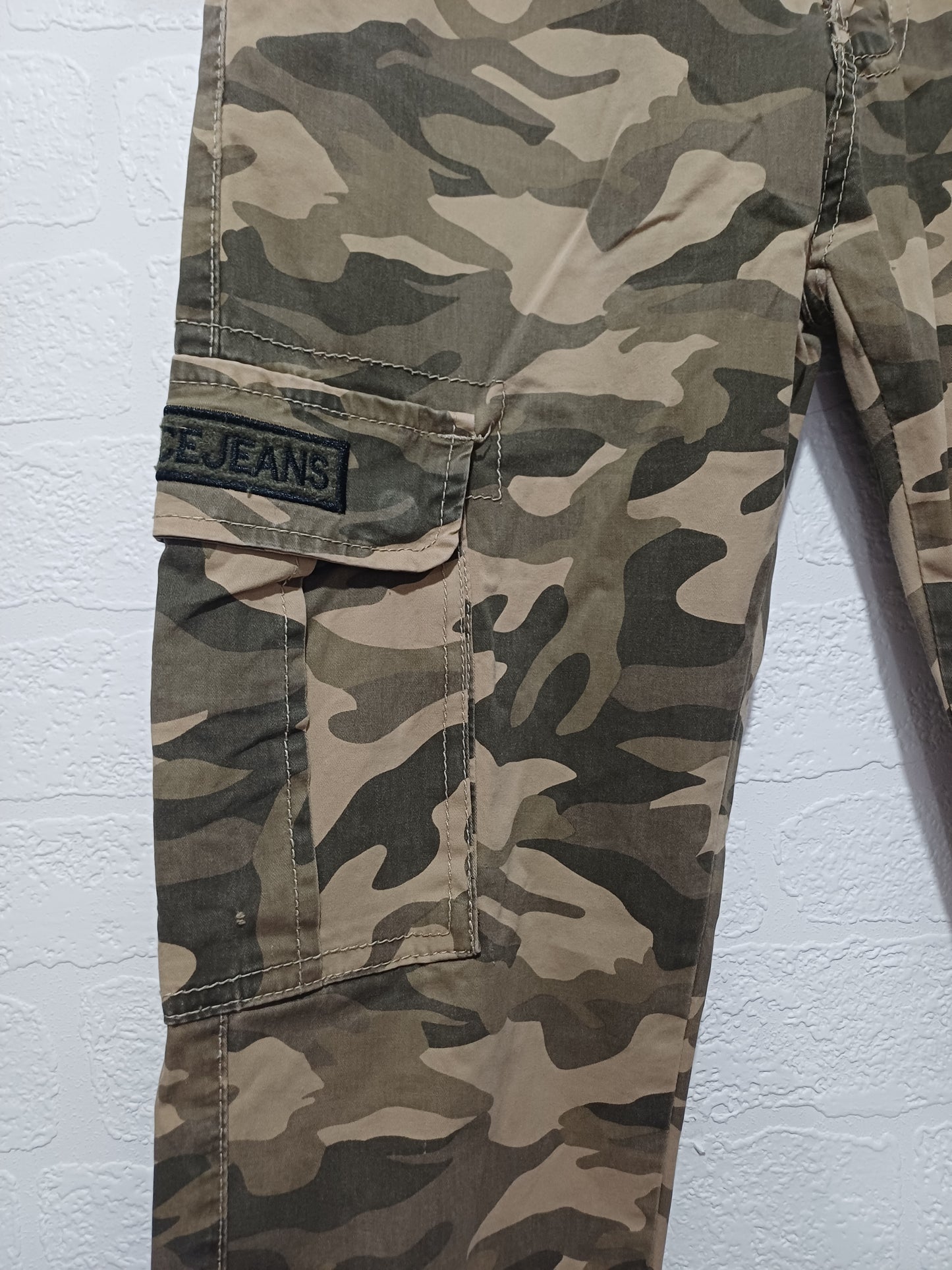 Egret Camo Cargo Joggers Approx 30W 29L - Very Good Condition
