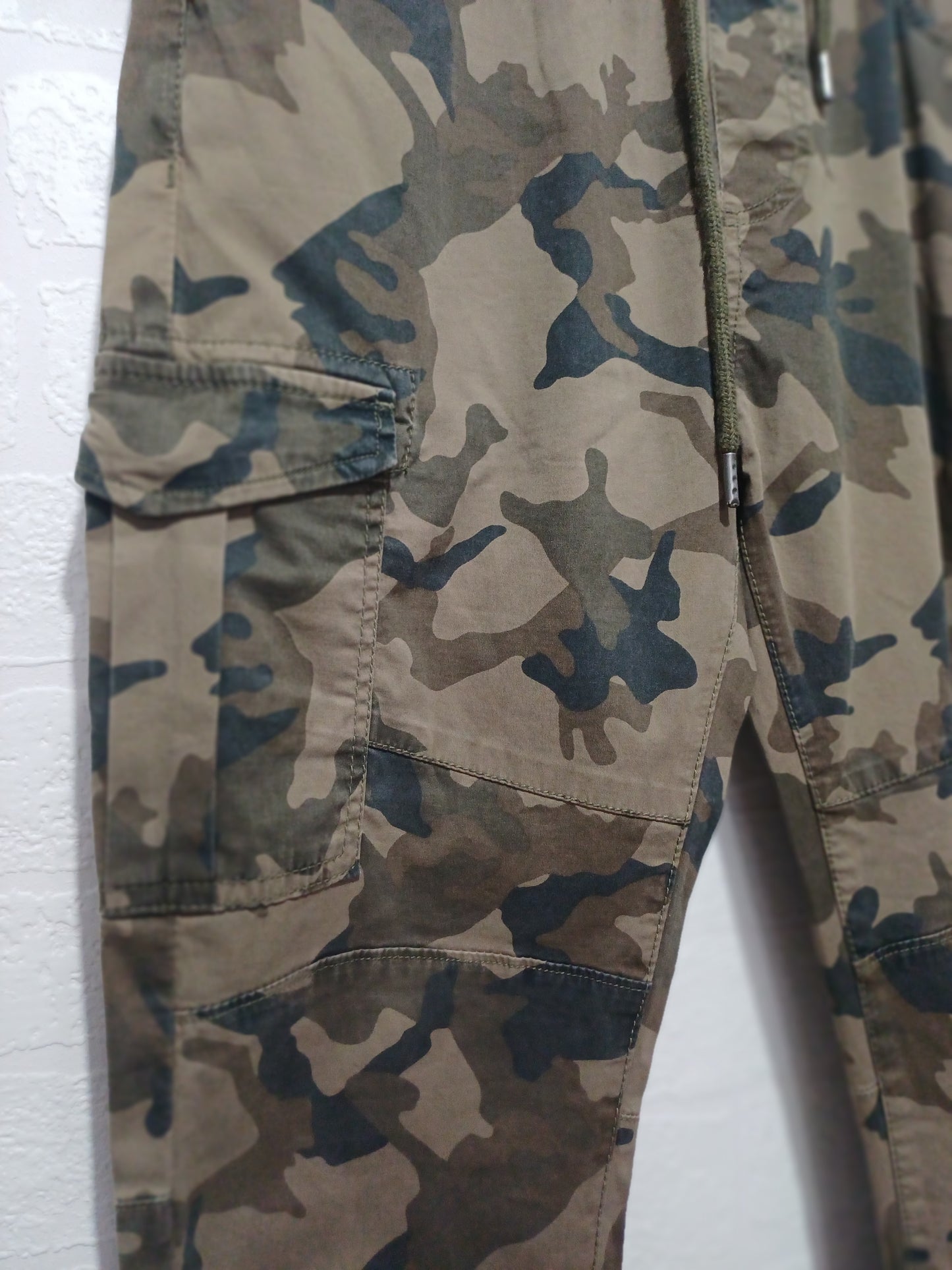 FSBN Green Brown Camo Cargo Joggers Small W30 L28 - Very Good Condition