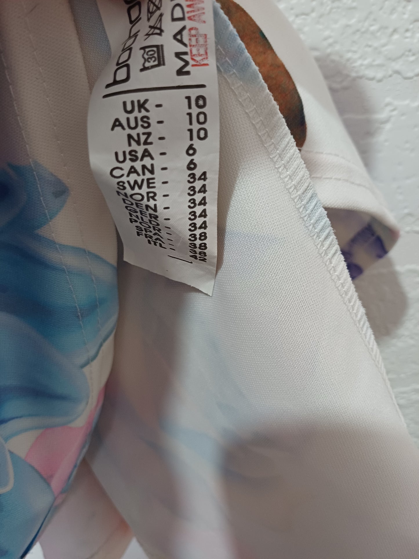 Boohoo White Pink and Blue Floral Skater Summer Dress Size 10 13" PTP - Very Good Condition