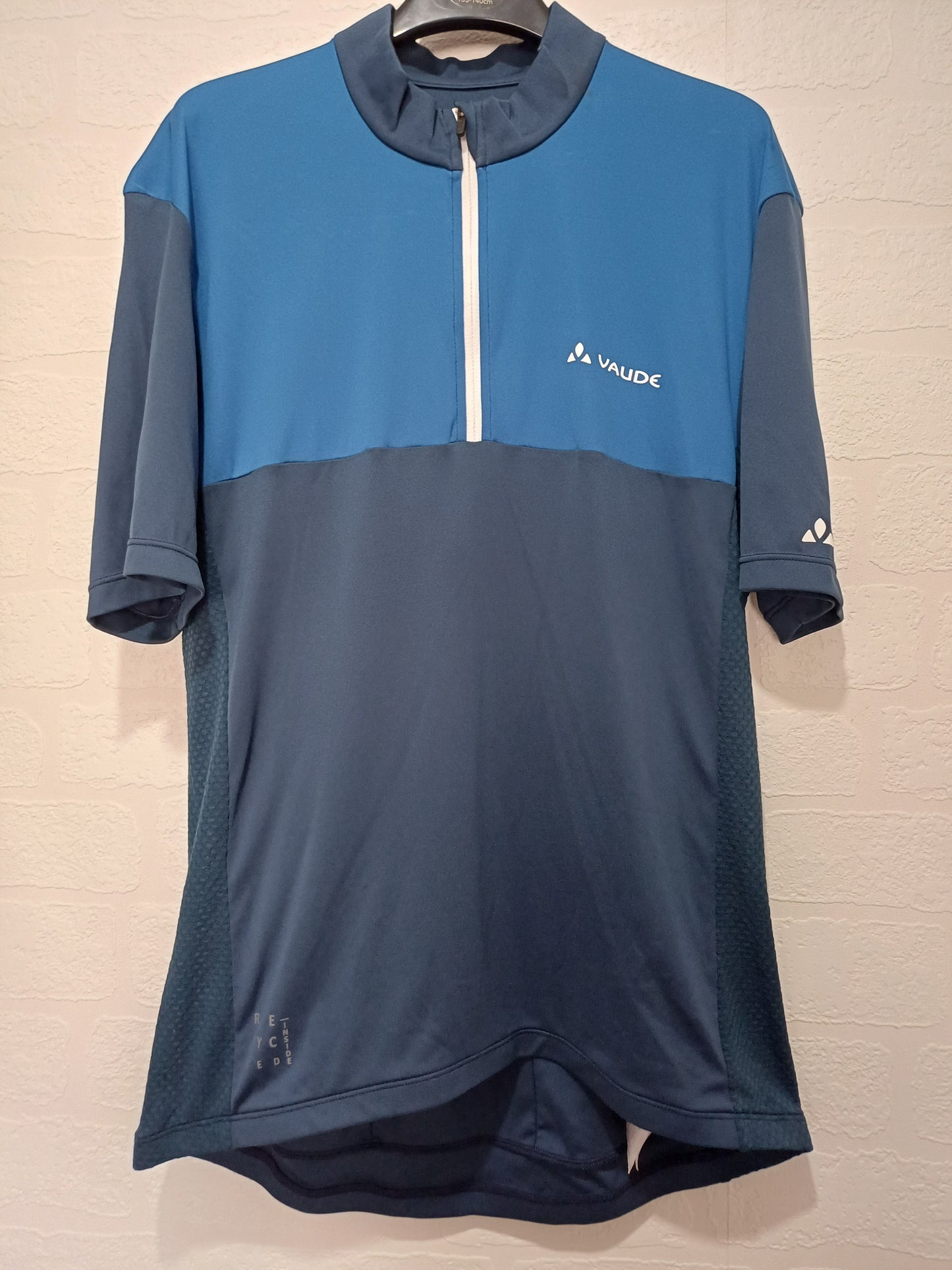 Vaude Navy Blue And Blue Cycling Jersey Medium 19" PTP - Good Condition