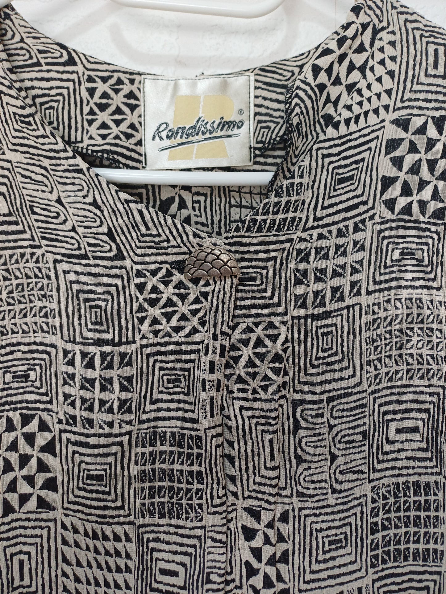 Rondissimo Black and Cream Geometric Pattern Oversized Blouse Jacket Top Size 16-18 22" PTP - Very Good Condition