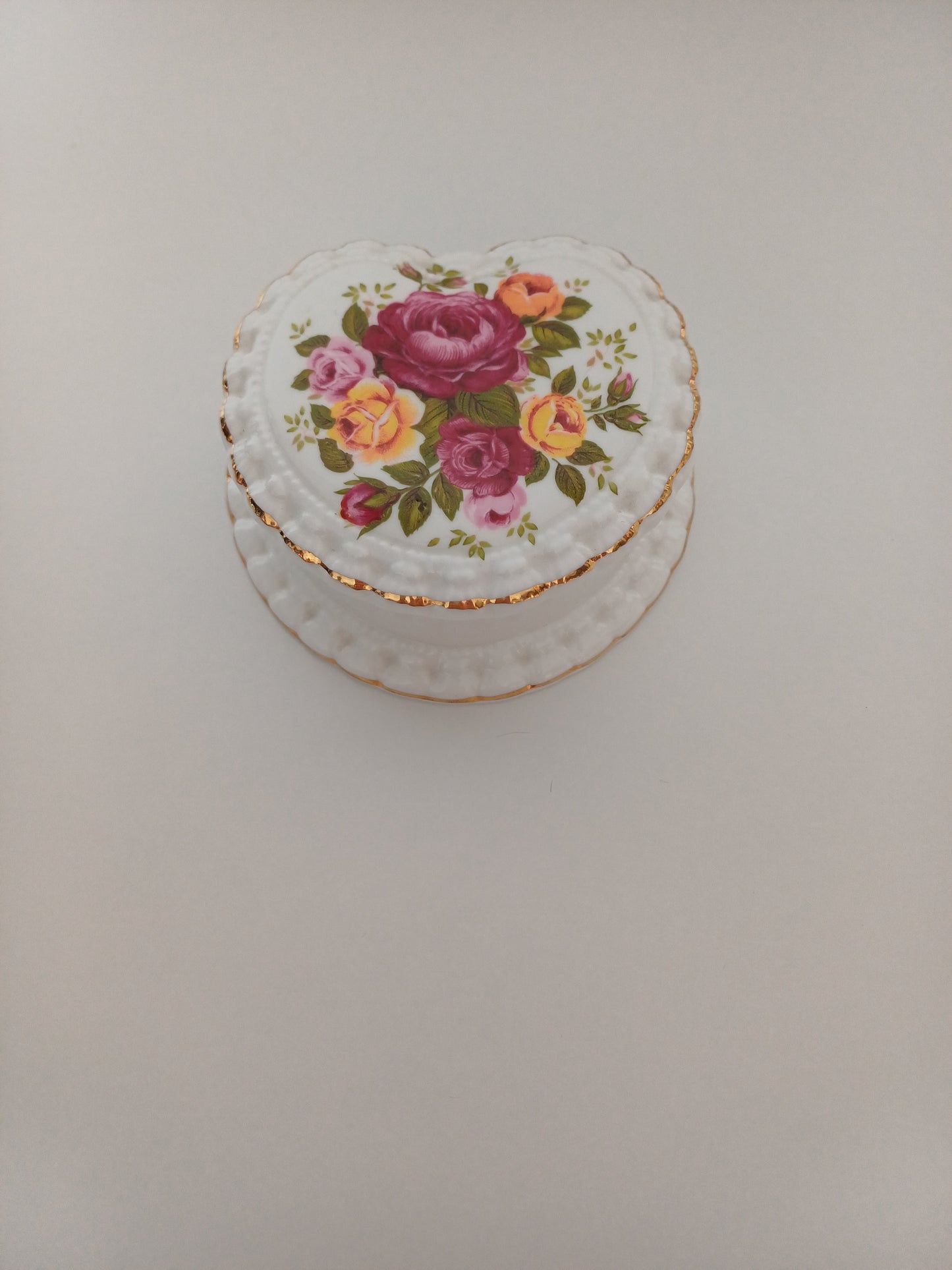 Crown Fine Bone China Heart Shaped Floral Rose Trinket Dish with Lid - Very Good Condition