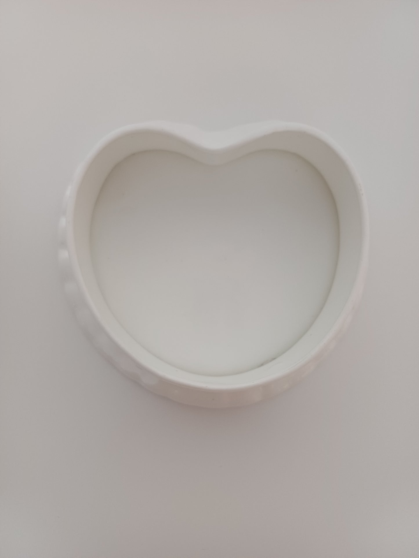 Aston White Fine Bone China Heart Shaped Happy Birthday Trinket Box with Lid - Very Good Condition
